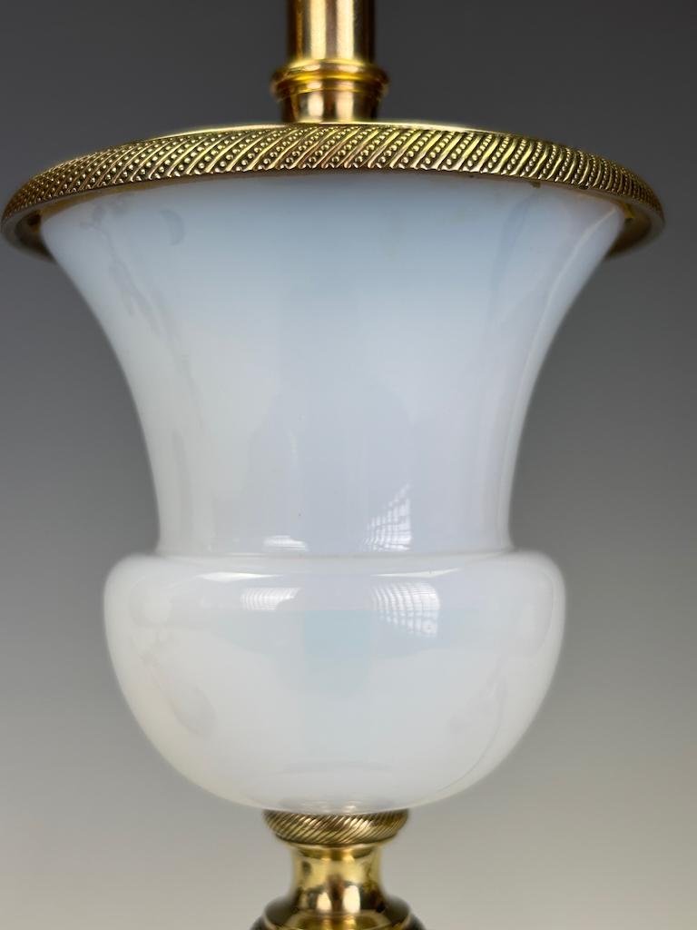 Antique French White Opaline Glass Médicis Table Lamps For Sale 5