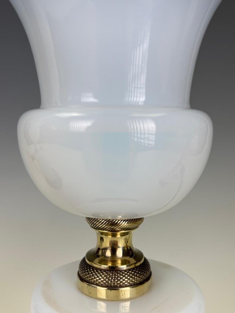 Antique French White Opaline Glass Médicis Table Lamps For Sale 6