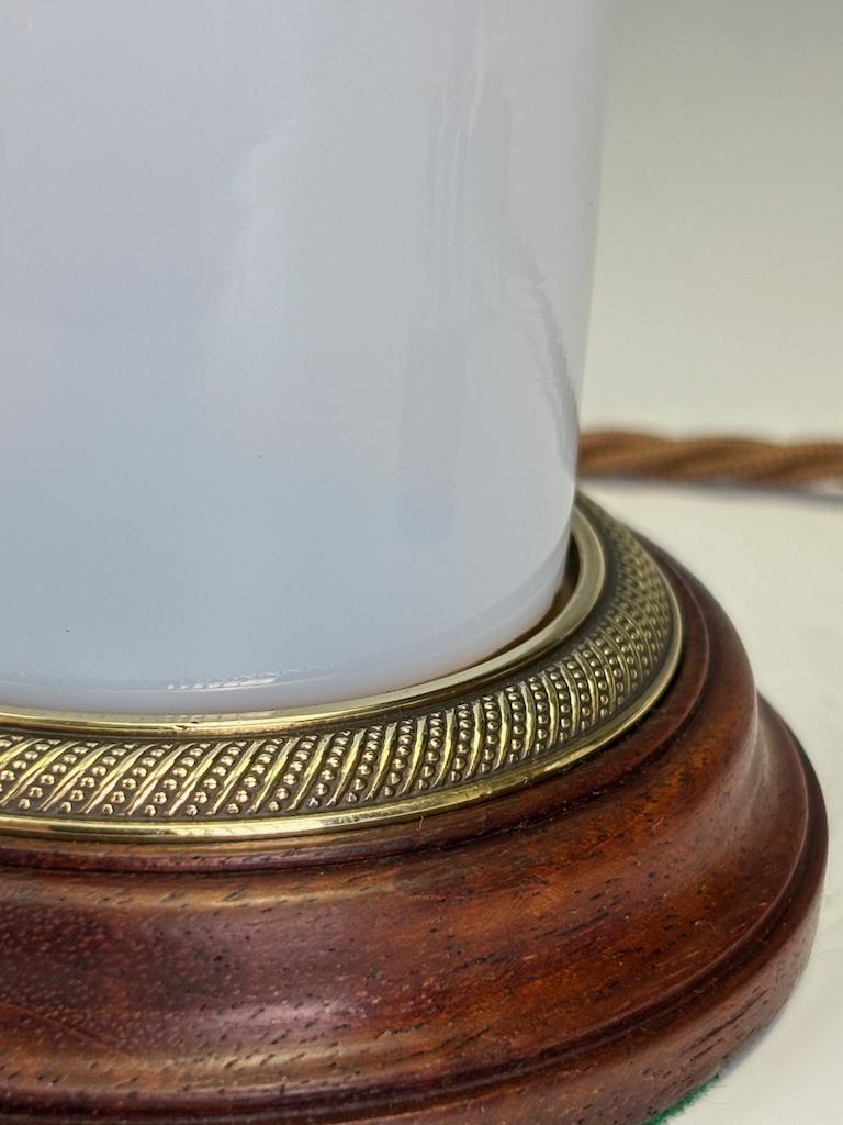 Antique French White Opaline Glass Médicis Table Lamps For Sale 11