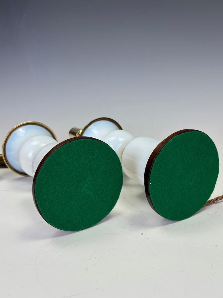 Antique French White Opaline Glass Médicis Table Lamps For Sale 12