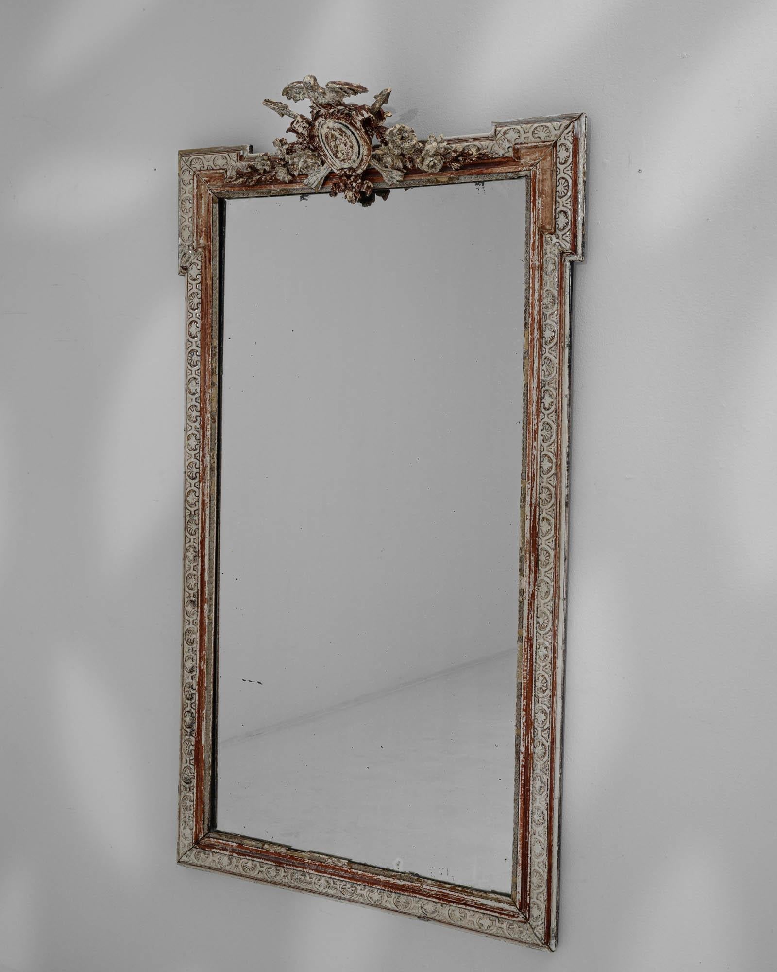 Miroir français ancien en bois patiné blanc 1