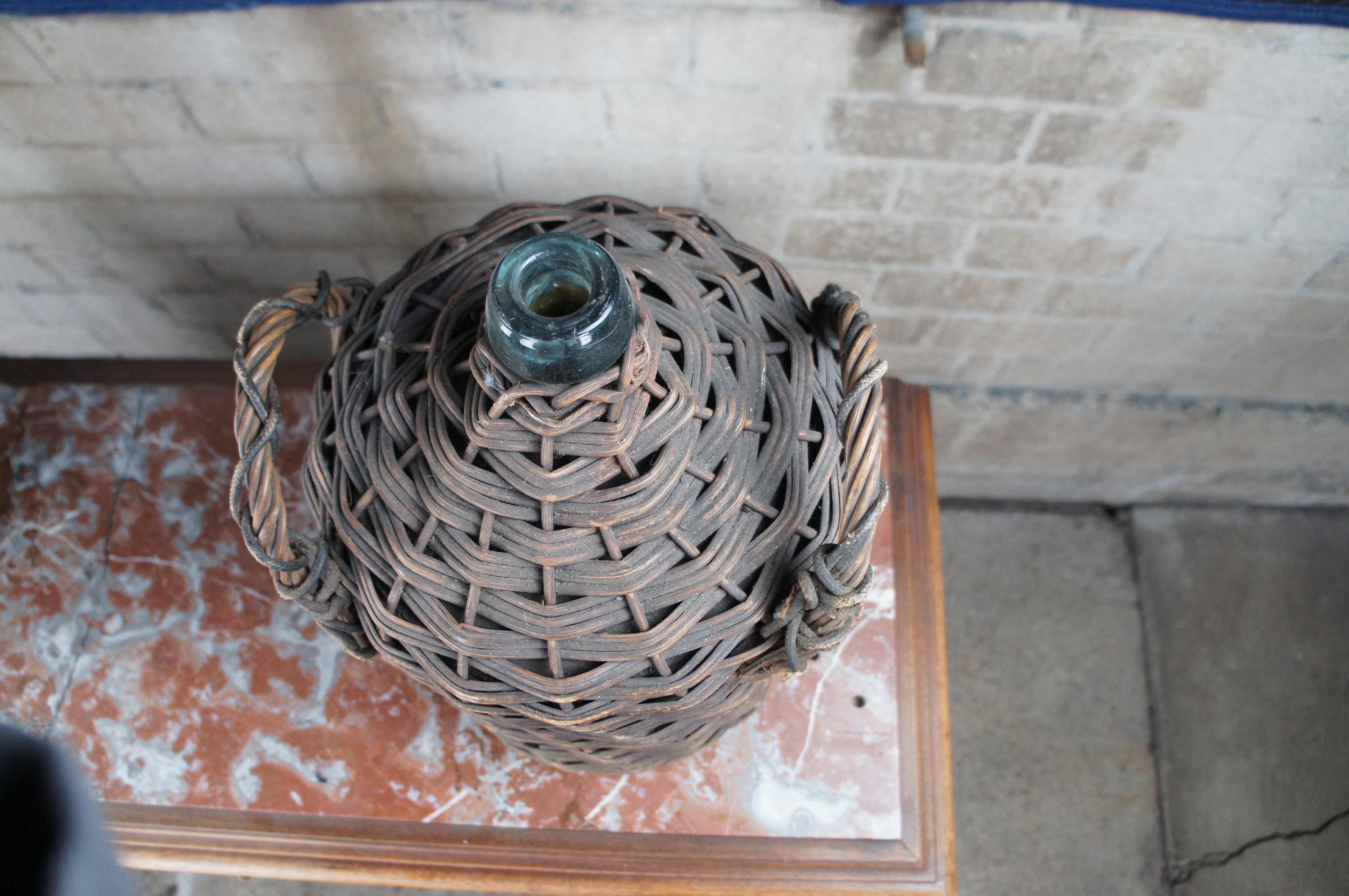XX secolo Antique French Wicker Wrapped Green Glass Demijohn Wine Bottle Jug Carboy 21