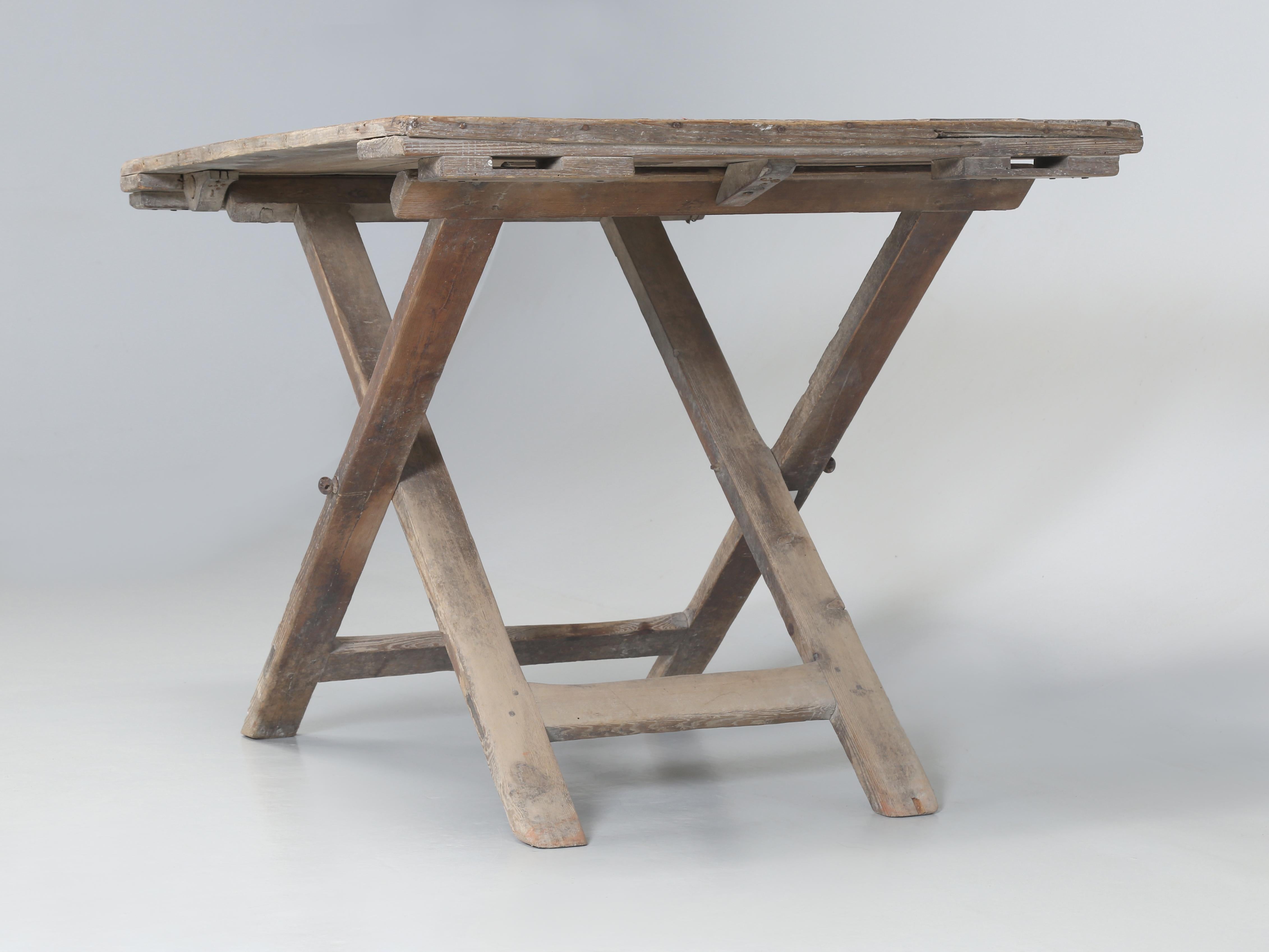 Antique French Wine Table That Folds and Adjustable Height Original Patina C1900 For Sale 3