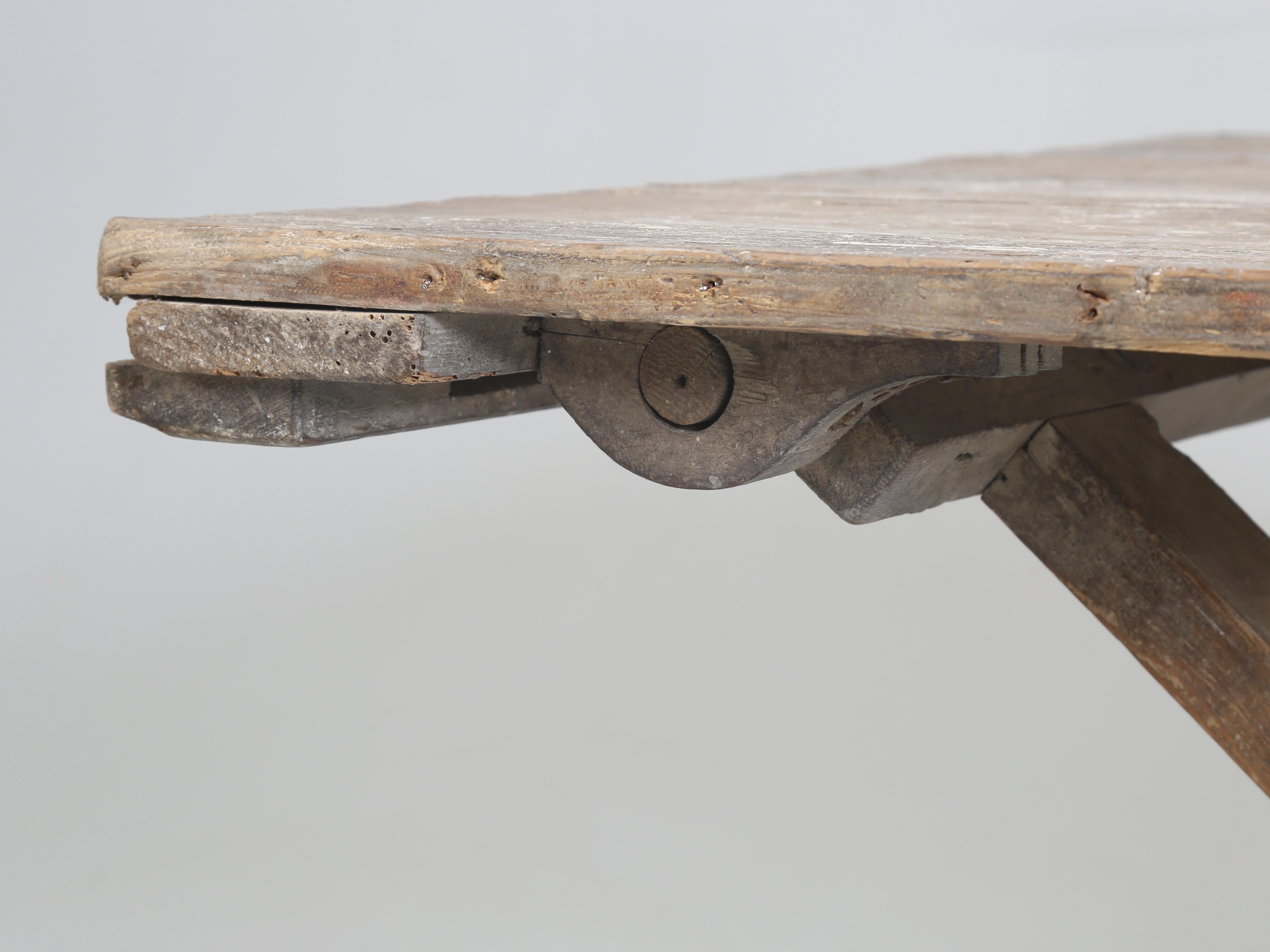 Antique French Wine Table That Folds and Adjustable Height Original Patina C1900 For Sale 2