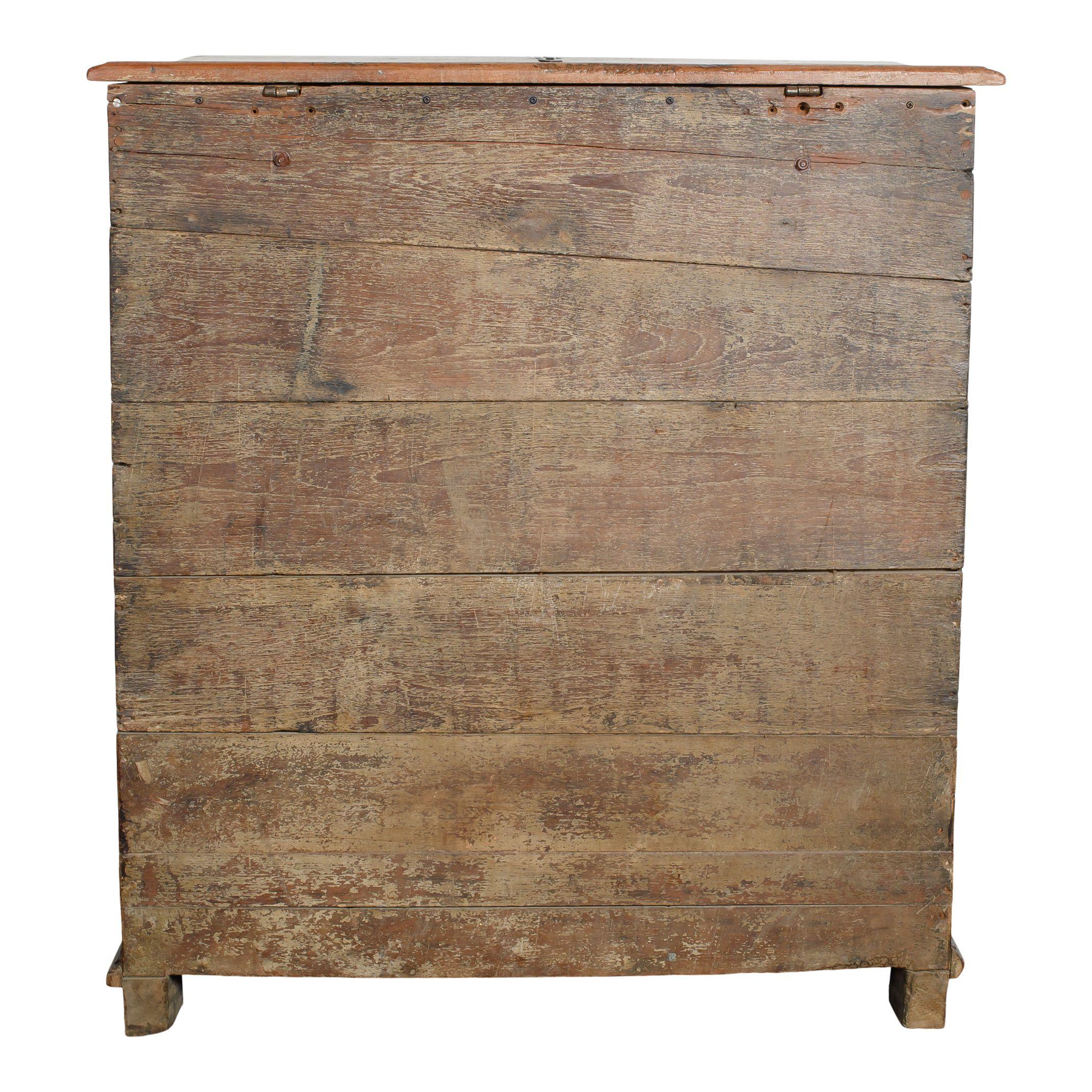 Metallo Antique French, mobile in legno con piano di sollevamento in vendita