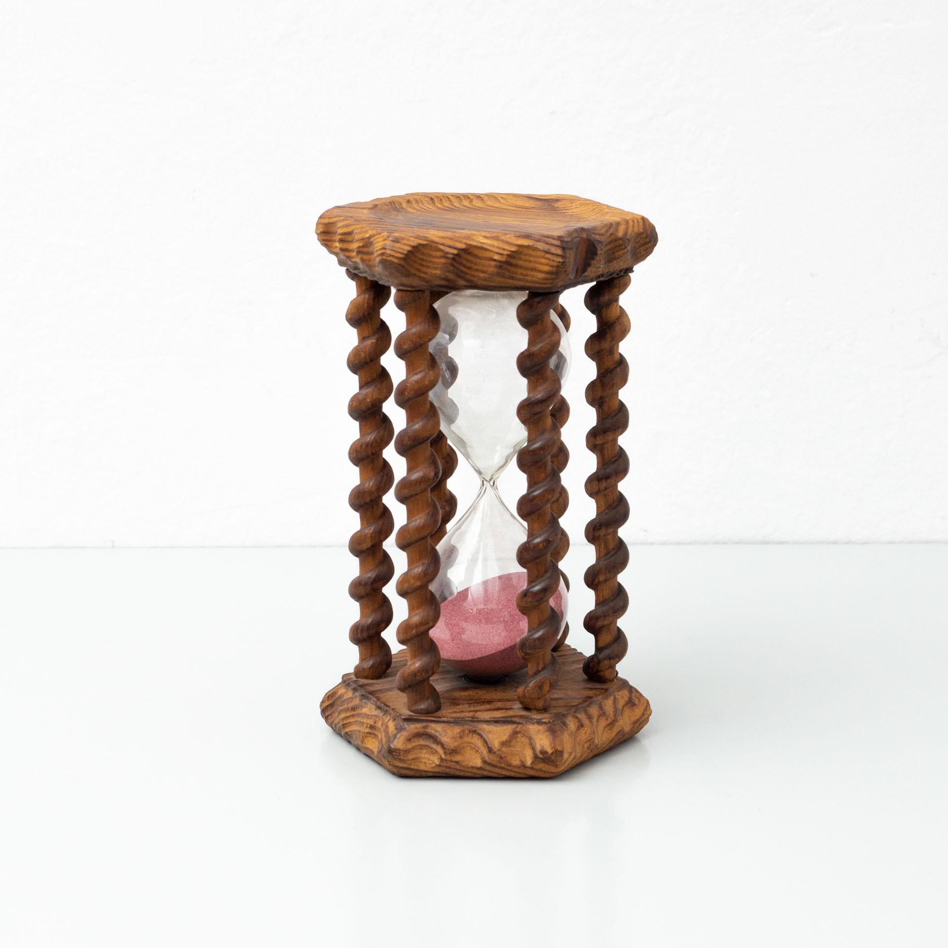 Antique French Wood Hourglass, circa 1940 In Good Condition In Barcelona, Barcelona
