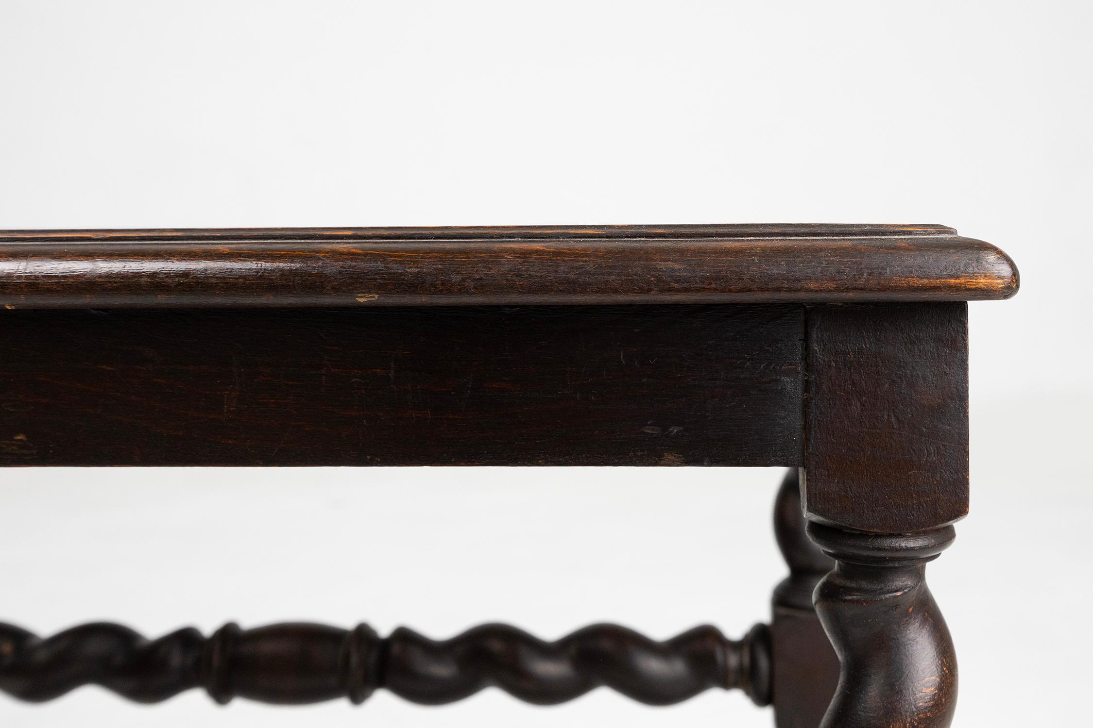 Tabouret français ancien en bois avec plateau en rotin, vers 1880 en vente 2