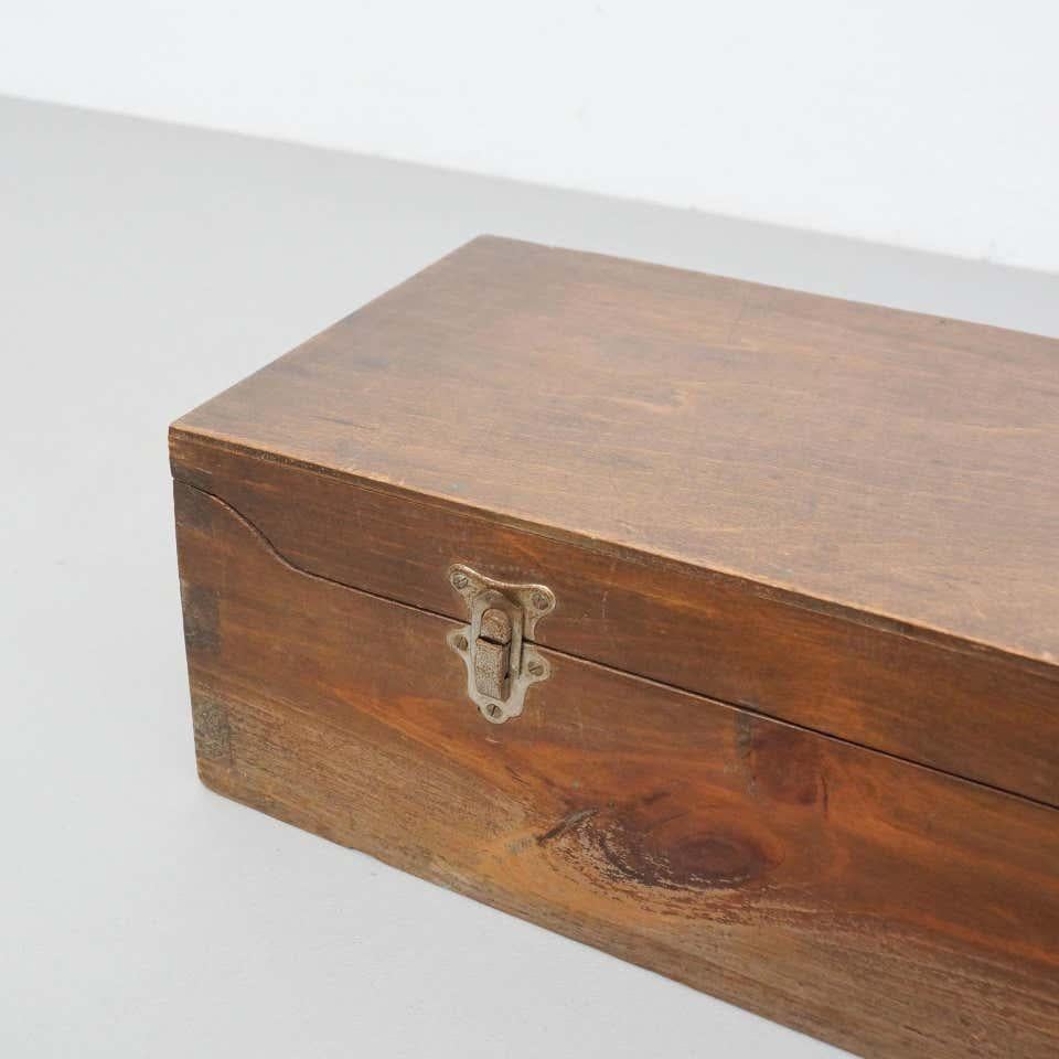 Antiguo cajón baúl francés de madera, circa 1930 en Bueno Estado en Barcelona, ES
