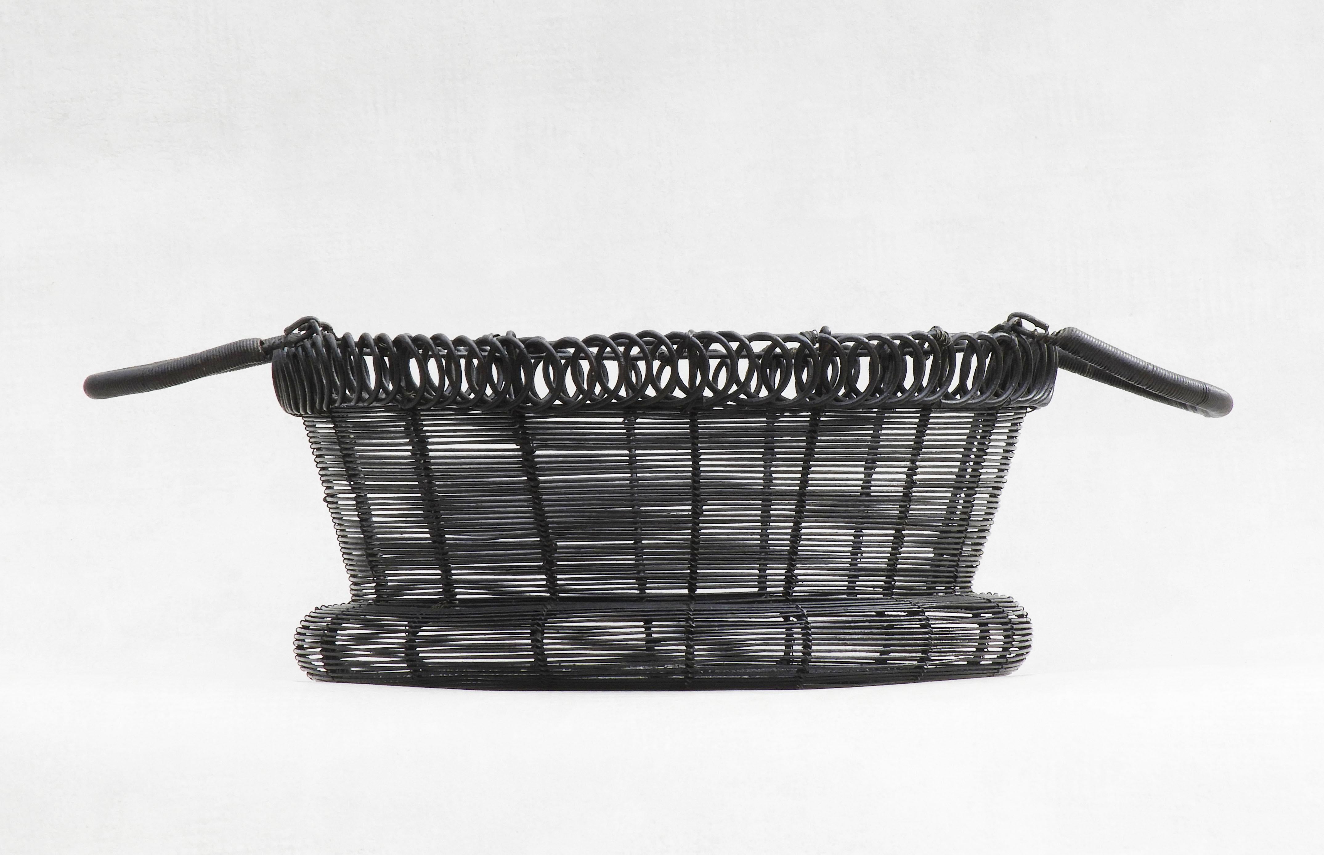 french wire laundry basket