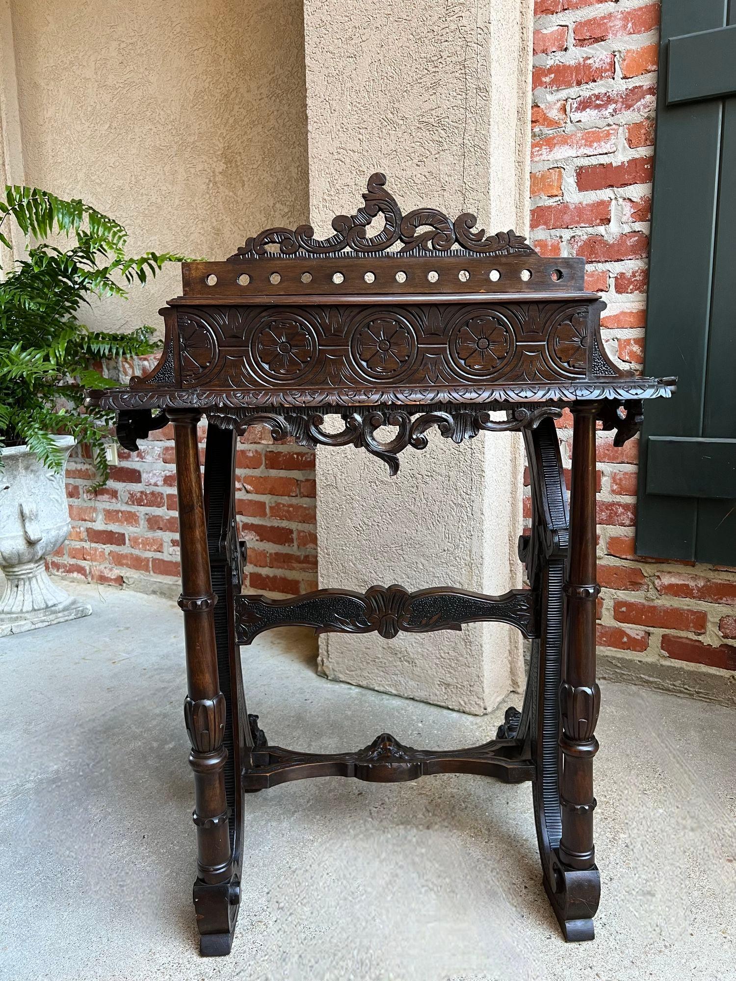 Antiker französischer Schreibtisch-Sekretär Louis XV.-Sekretär aus geschnitzter Eiche, Renaissance um 1890 im Angebot 5