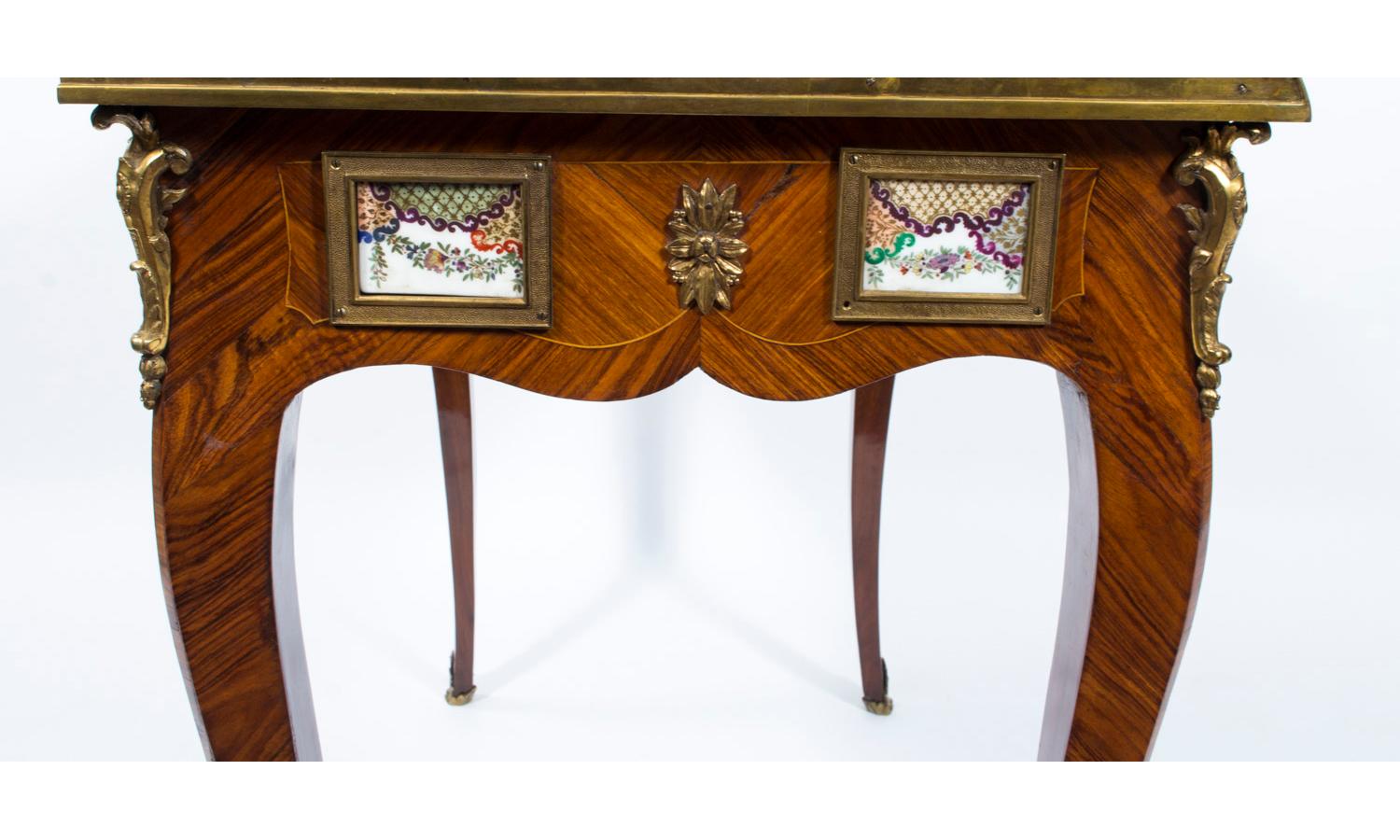 Antique French Mesa auxiliar de escritura Placas de porcelana Siglo XVIII en venta 9