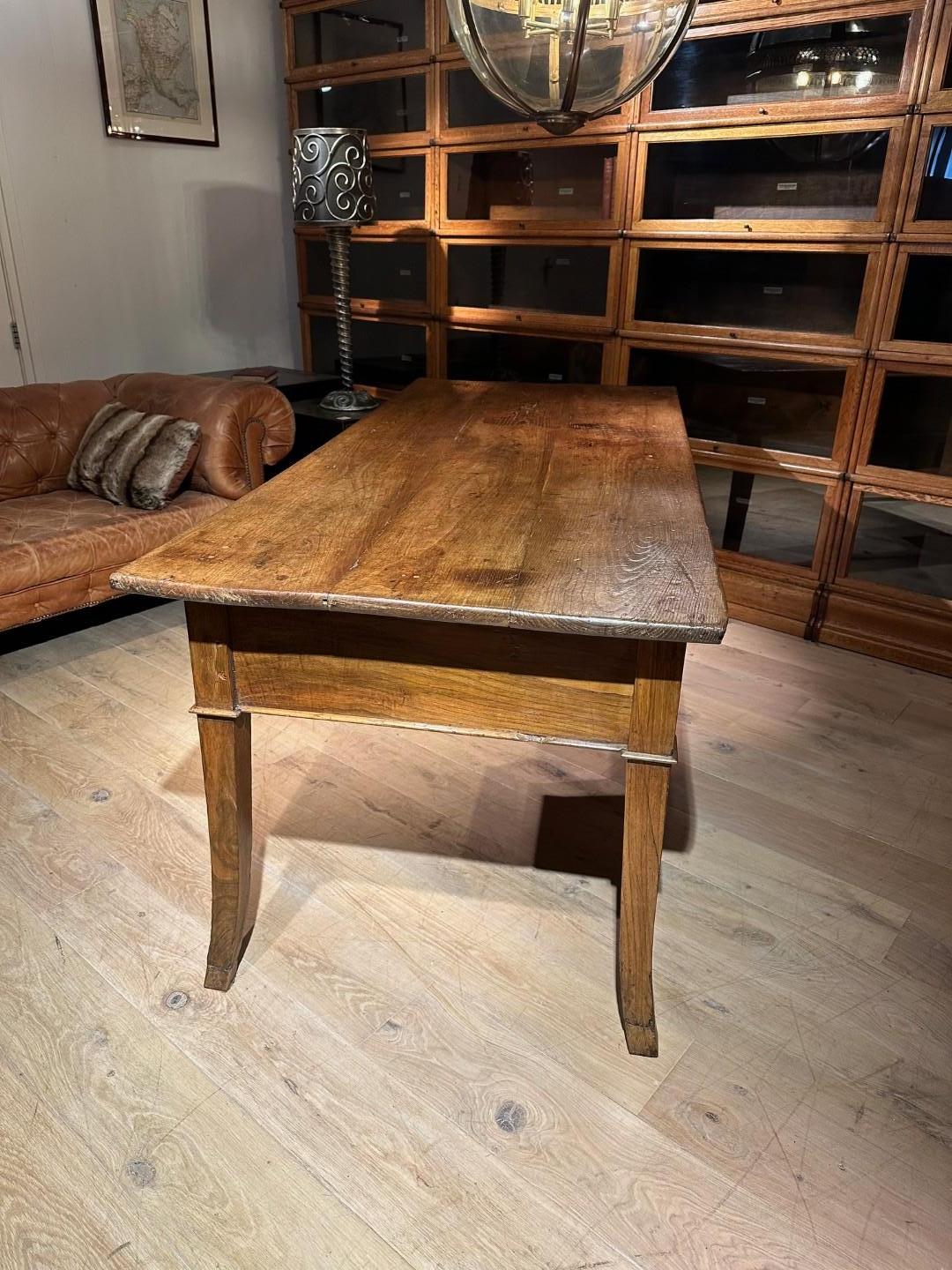 Table à écrire française ancienne en vente 7