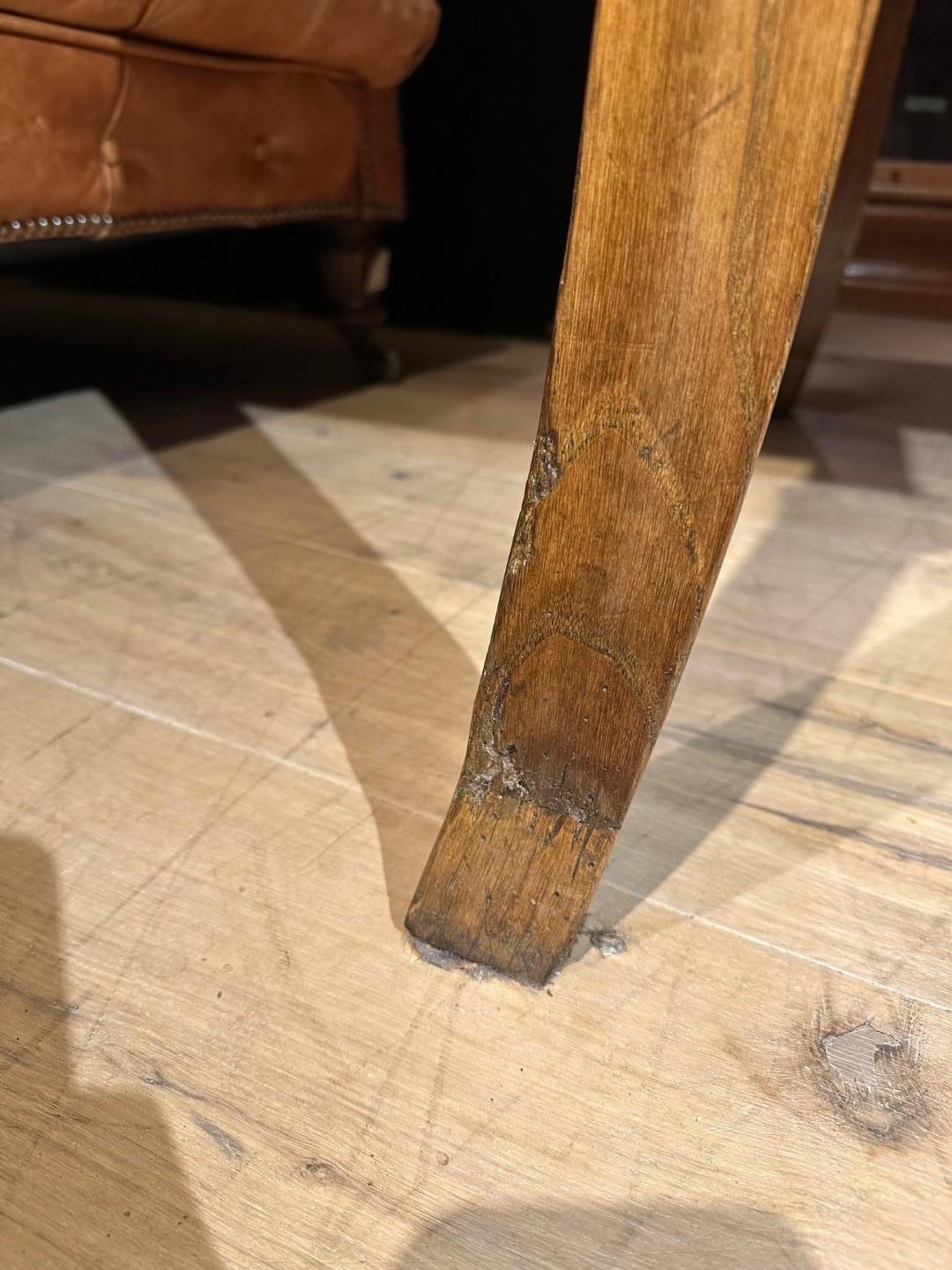 Table à écrire française ancienne en vente 11