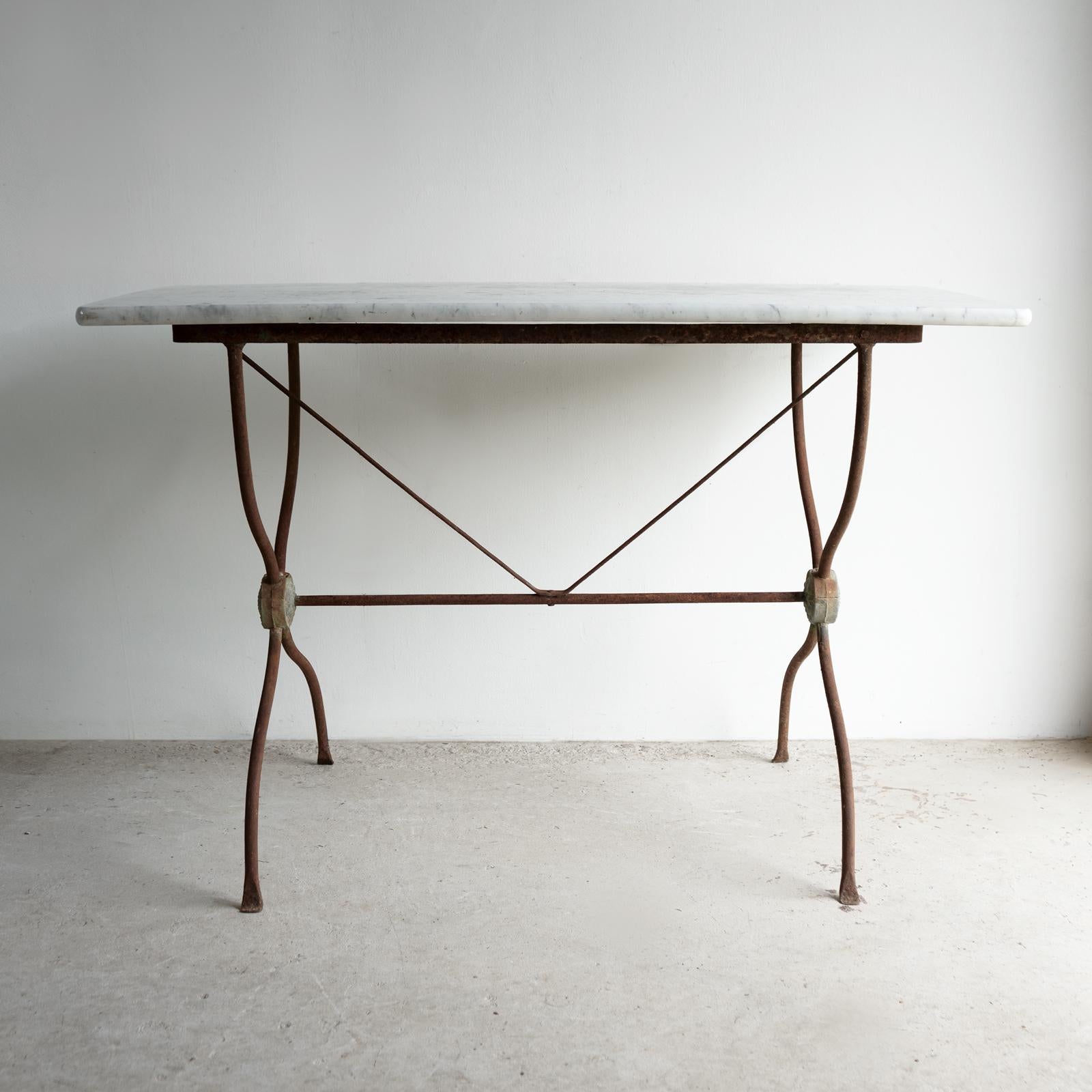 Antique French Mesa Bistro de Hierro Forjado y Mármol, Siglo XIX Francés en venta