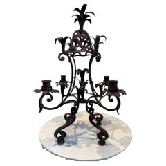 Antique French Candelabro in ferro battuto con motivi floreali gotici