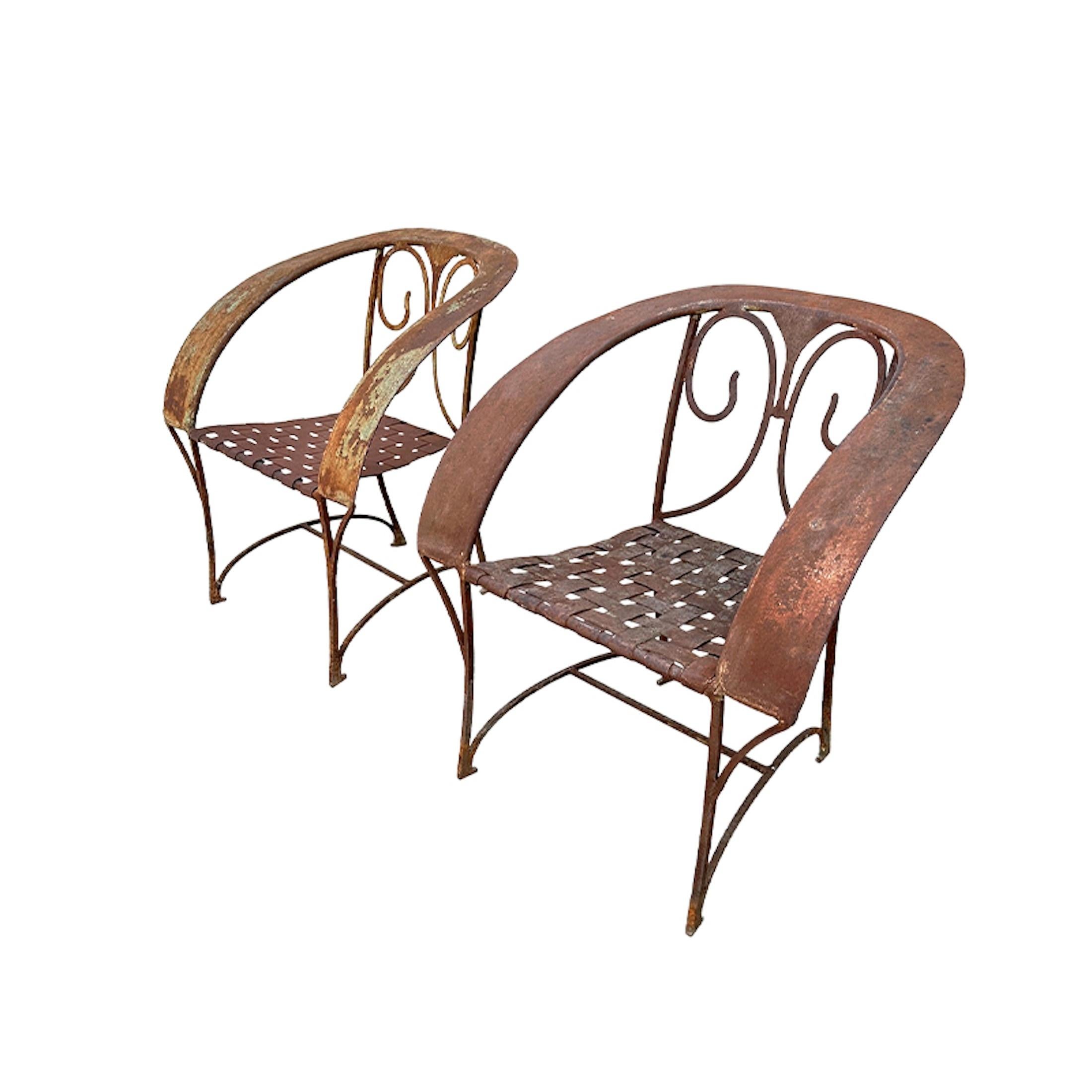 Français ancien  Chaises en fer forgé avec leur finition d'origine et leur belle patine. Les chaises sont vendues par paire.

veuillez nous faire savoir si vous souhaitez obtenir un devis d'expédition autre que par First Dibs . 

Pour consulter