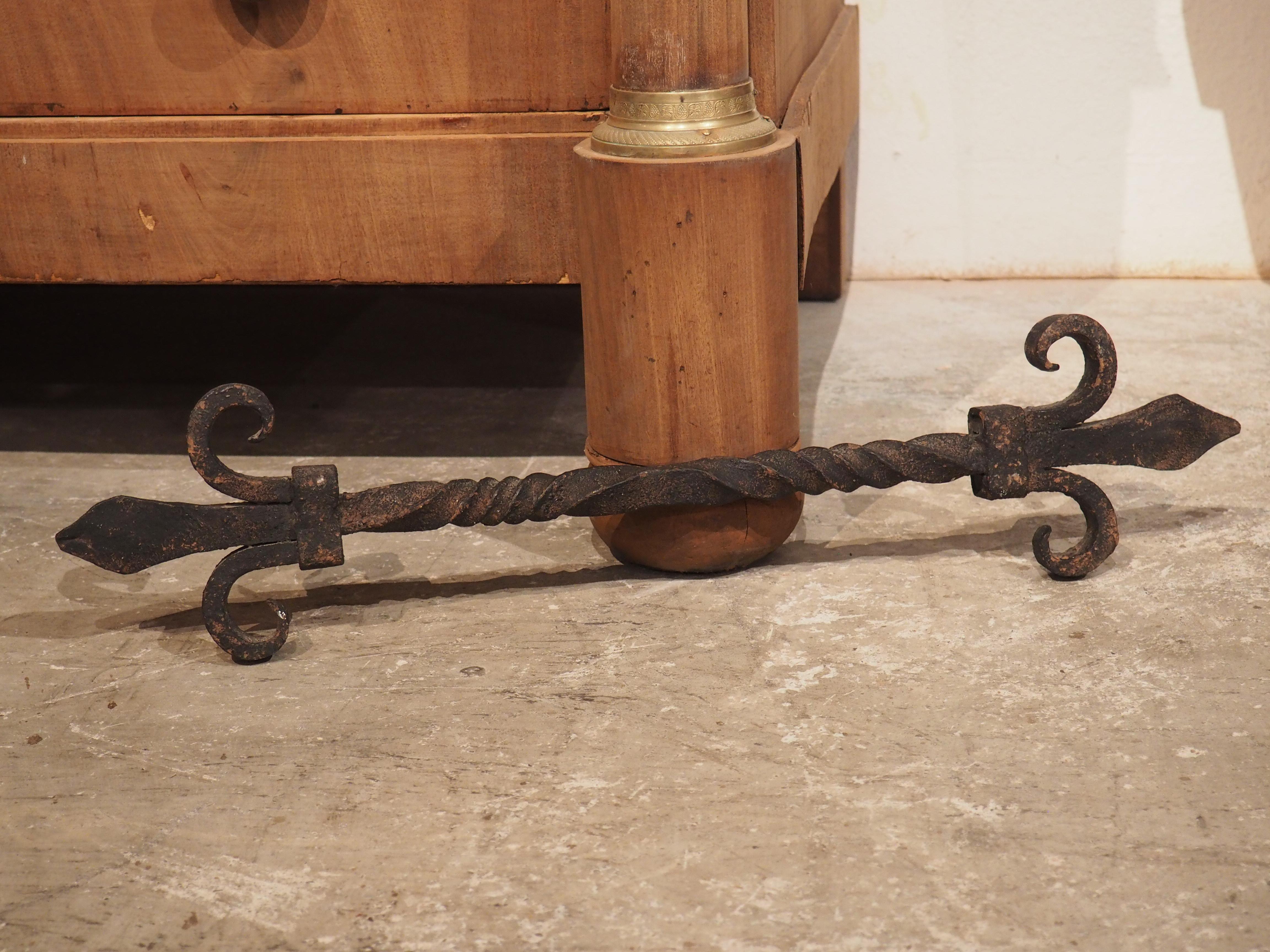 Antique French Wrought Iron Fleur de Lys Hanging Rod or Door Pull, 19th Century 10