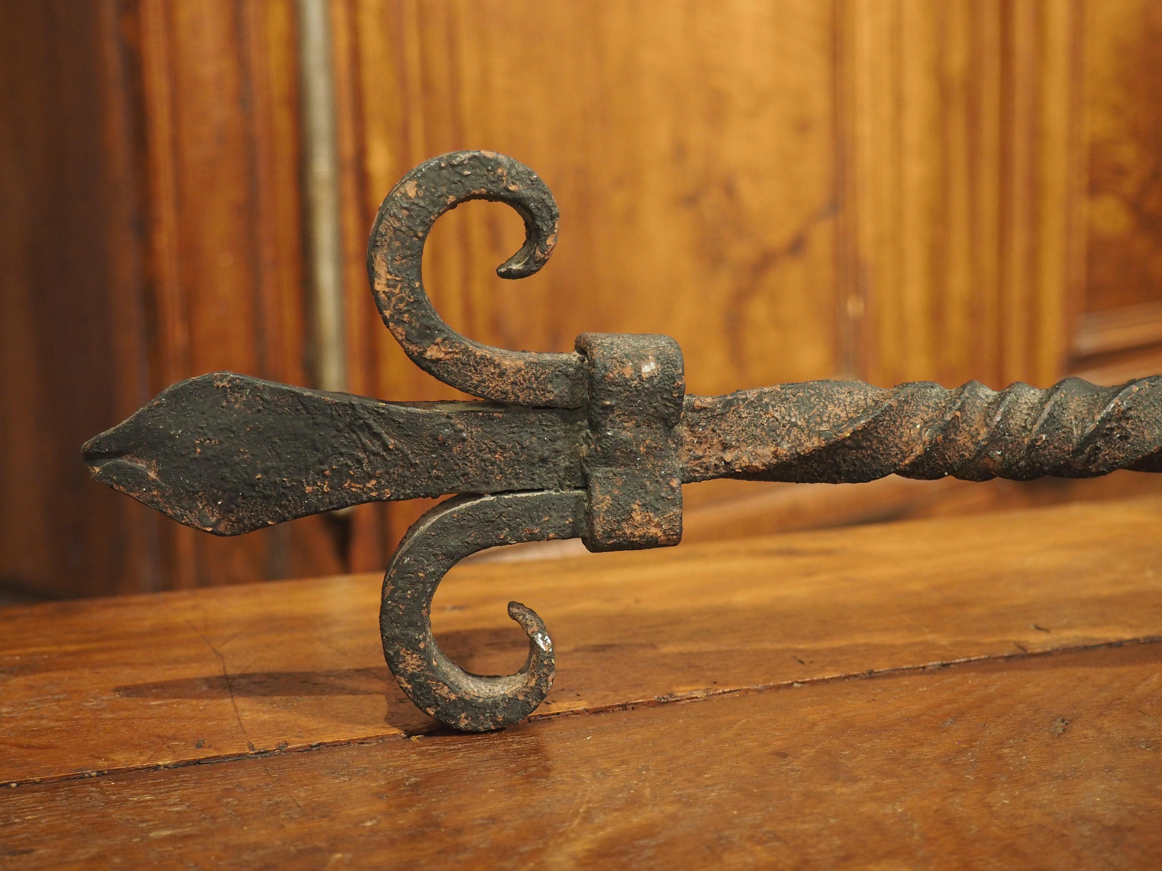 Antique French Wrought Iron Fleur de Lys Hanging Rod or Door Pull, 19th Century 1