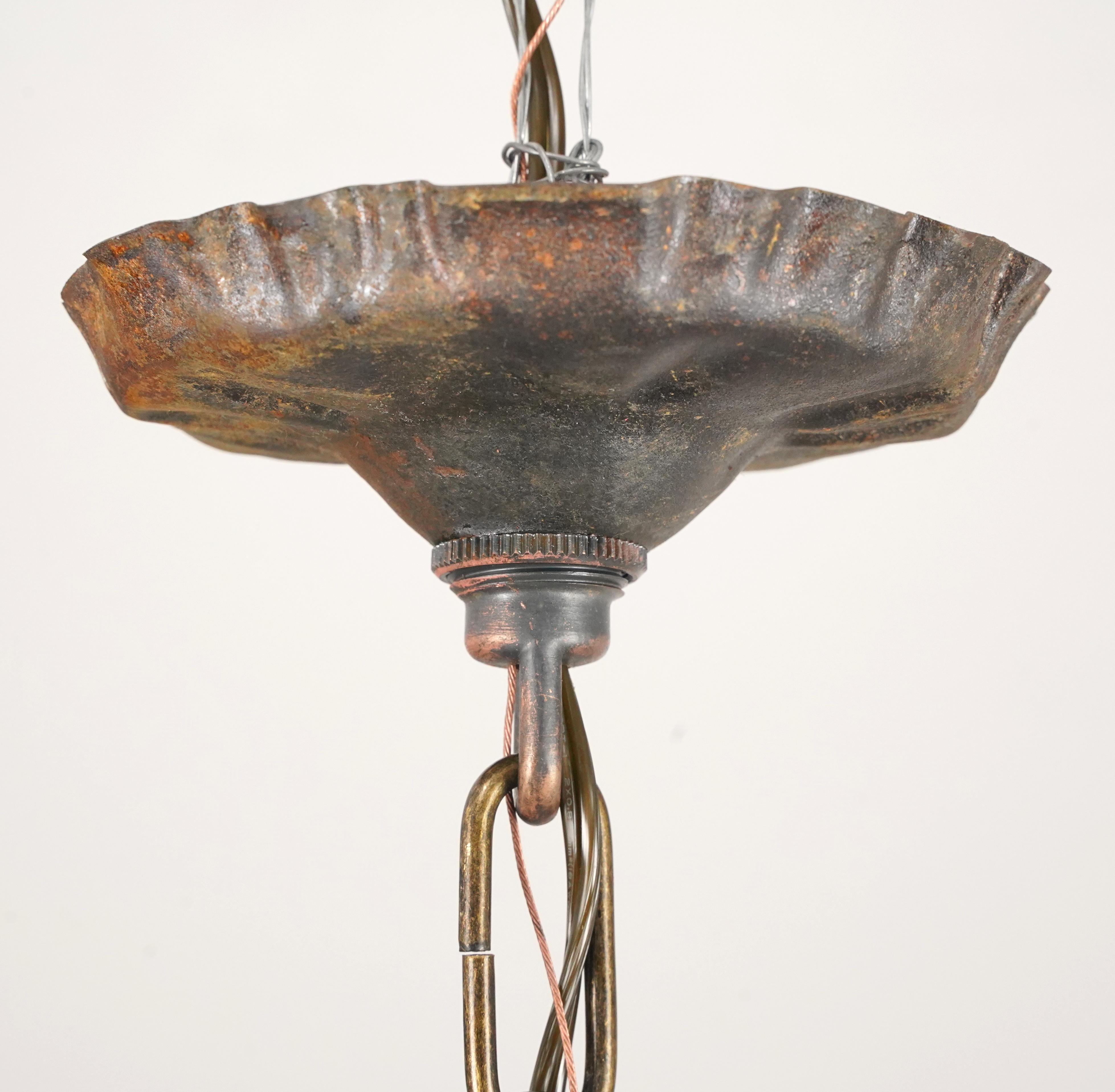 Antiguo candelabro francés de hierro forjado de cuatro brazos en venta 8