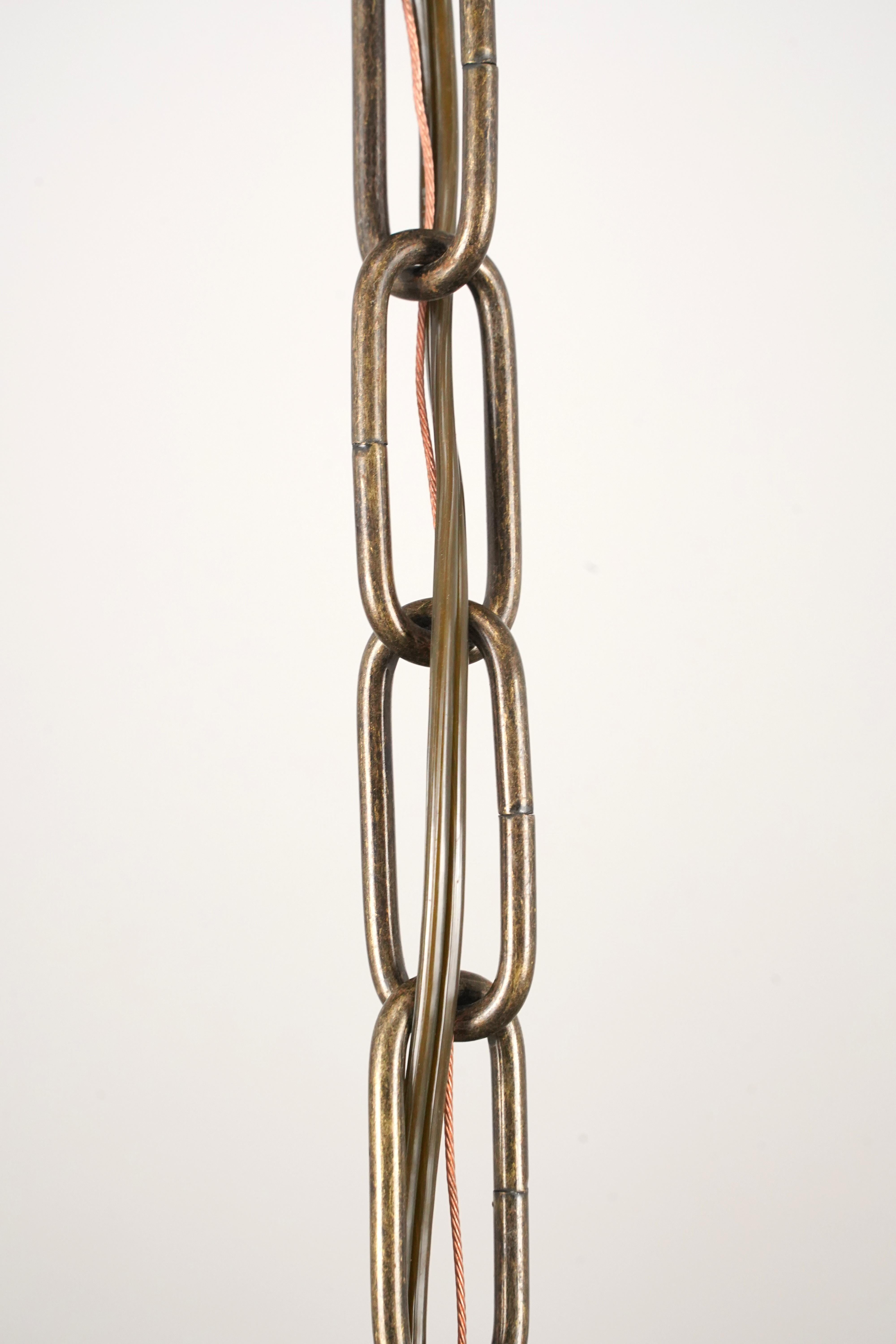 Antiguo candelabro francés de hierro forjado de cuatro brazos en venta 9