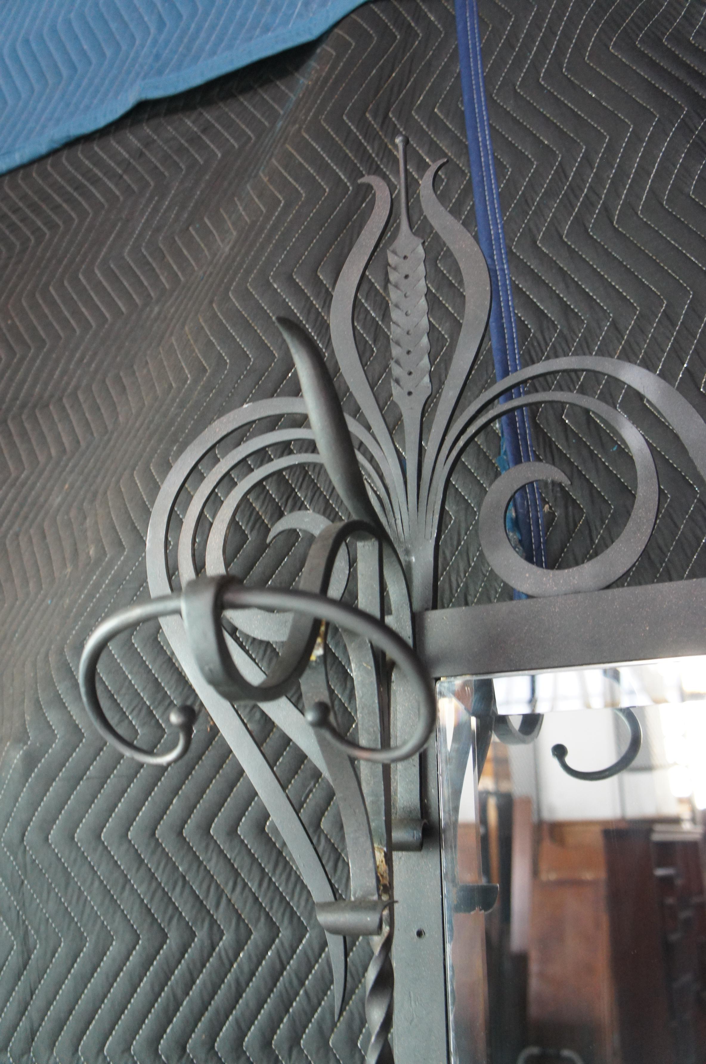 Fine XX secolo Specchio in ferro battuto francese Hall Tree Coat Hat Rack Umbrella Cane Stand in vendita