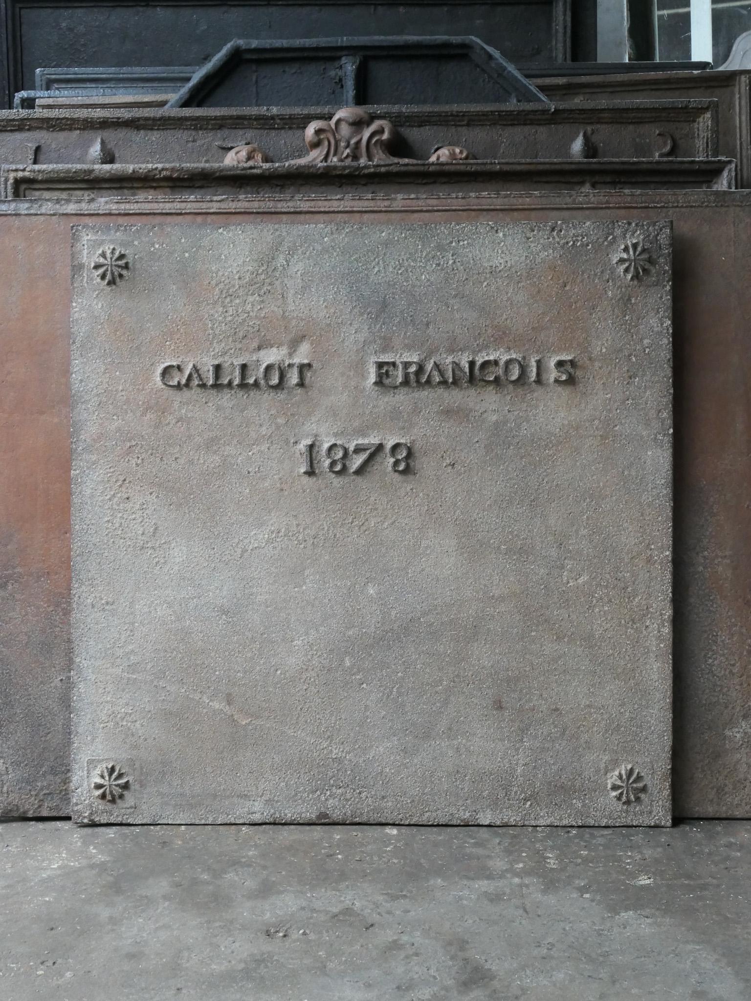19th century French fireback. The date of production, 1878, is cast in the fireback. 

The fireback has a natural brown patina and can be made black/pewter upon request at no extra cost. The fireback is made of cast iron and is in a good condition.