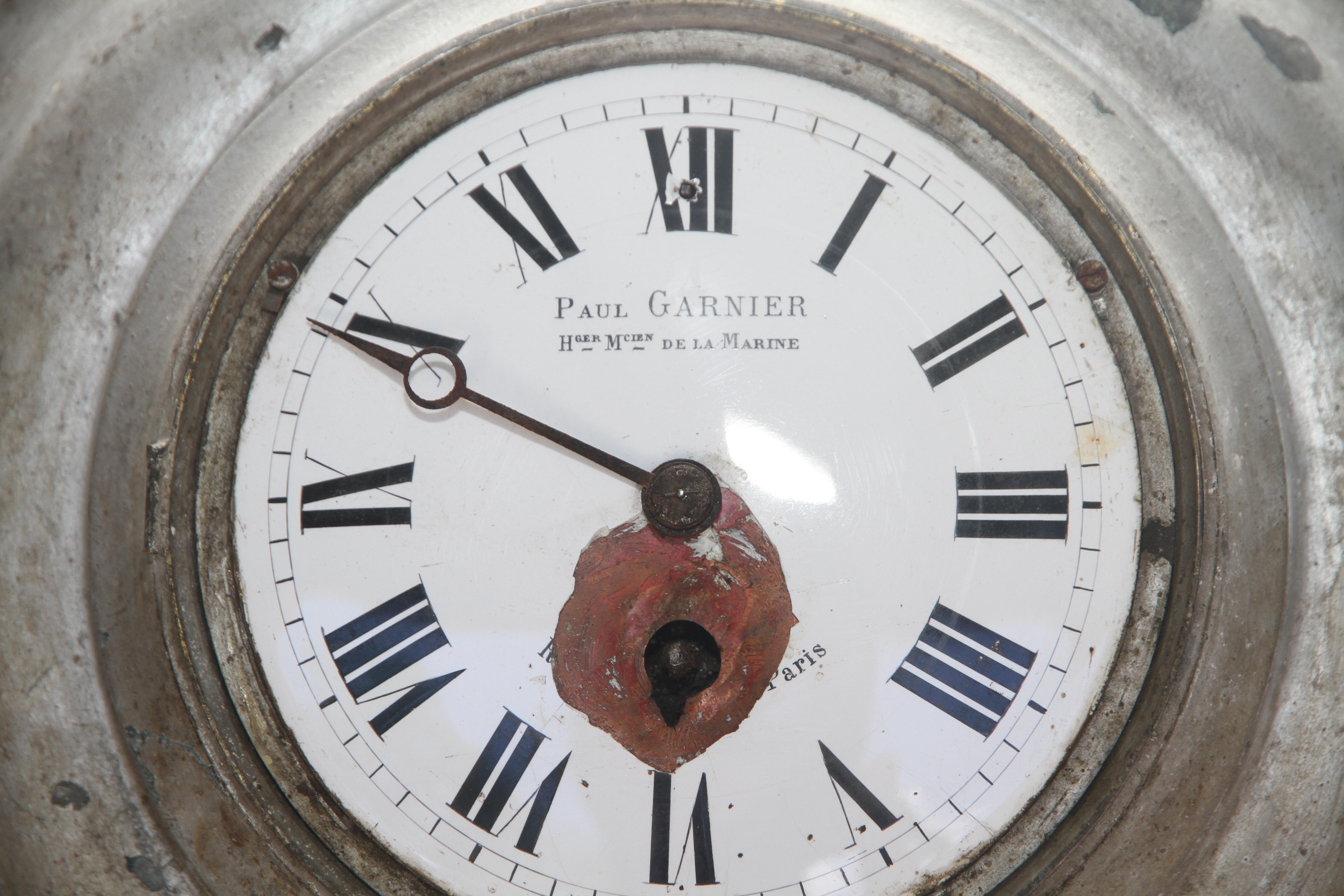 Antique French Zinc Clock, Paul Garnier, Hger Mcien de la Marine In Distressed Condition In Houston, TX
