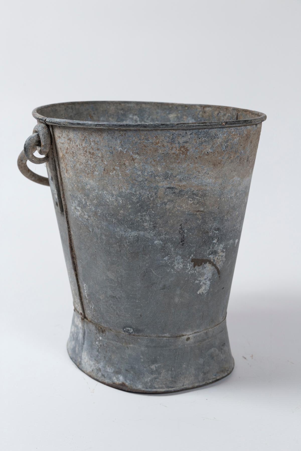 Antique French Zinc Milk Bucket, early 20th Century For Sale 2