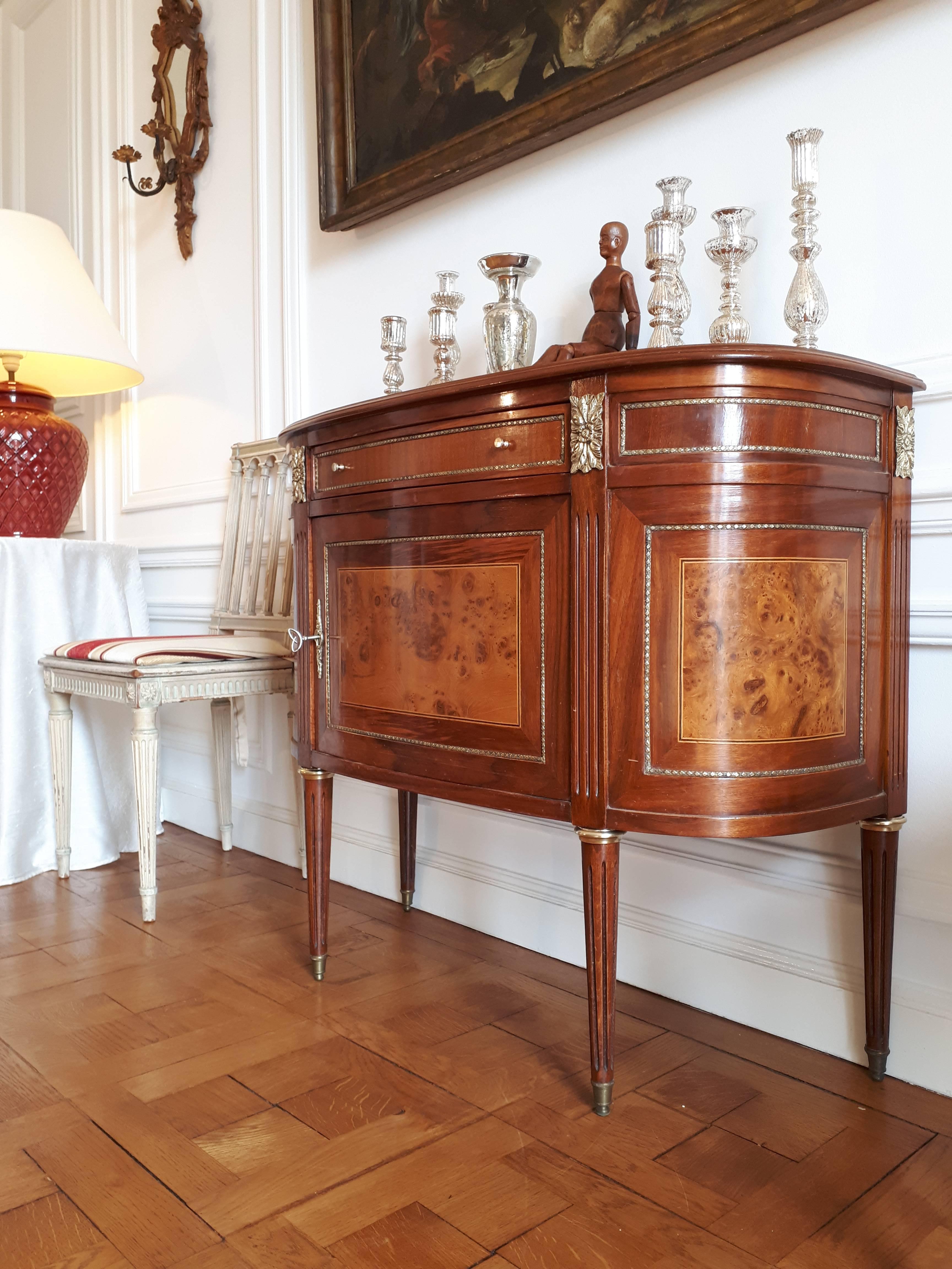 Antique French, Louis XVI Style Chest of Drawers Commode Buffet Marquetry Bronze 5