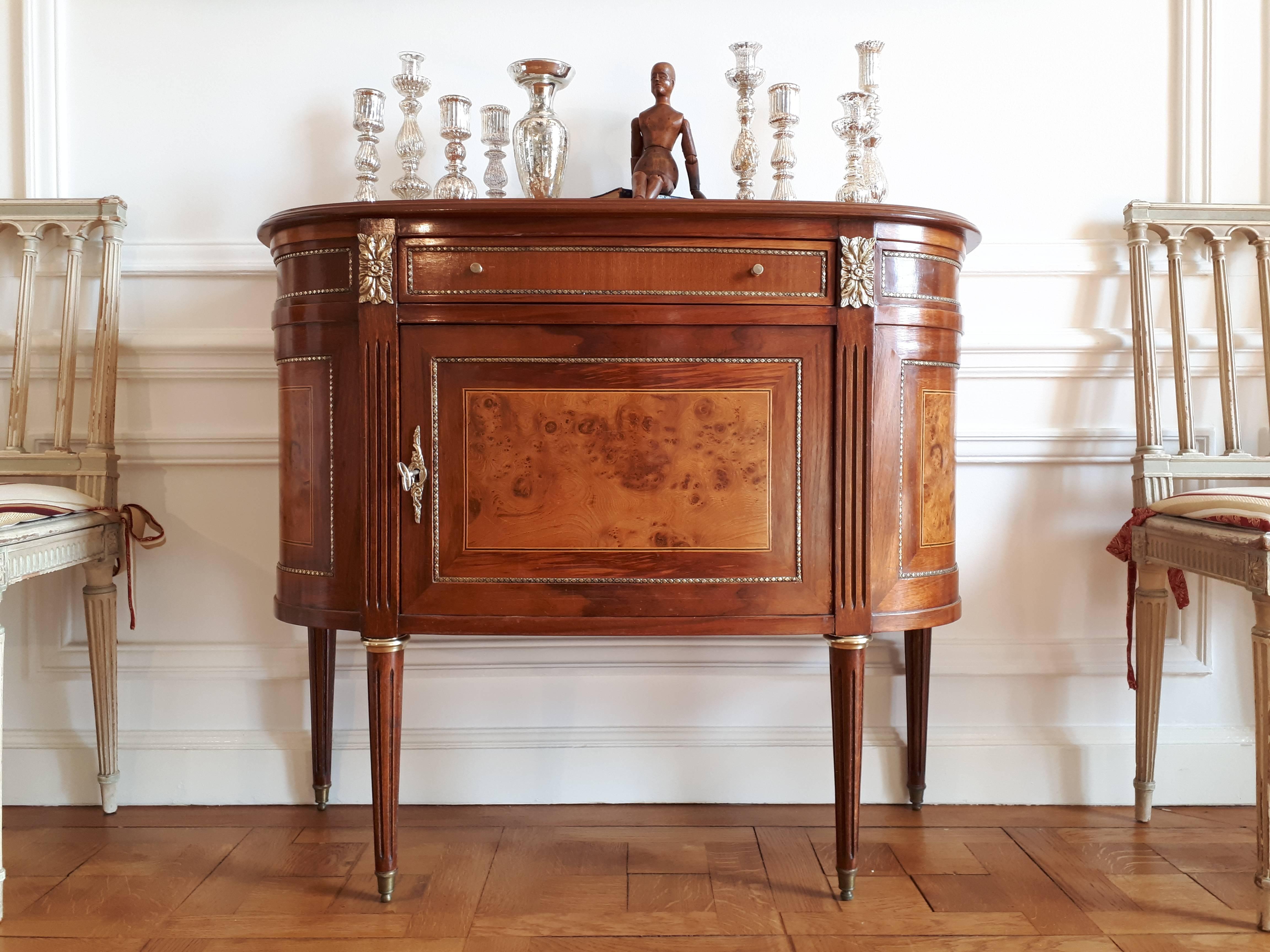 Antique French, Louis XVI Style Chest of Drawers Commode Buffet Marquetry Bronze 6