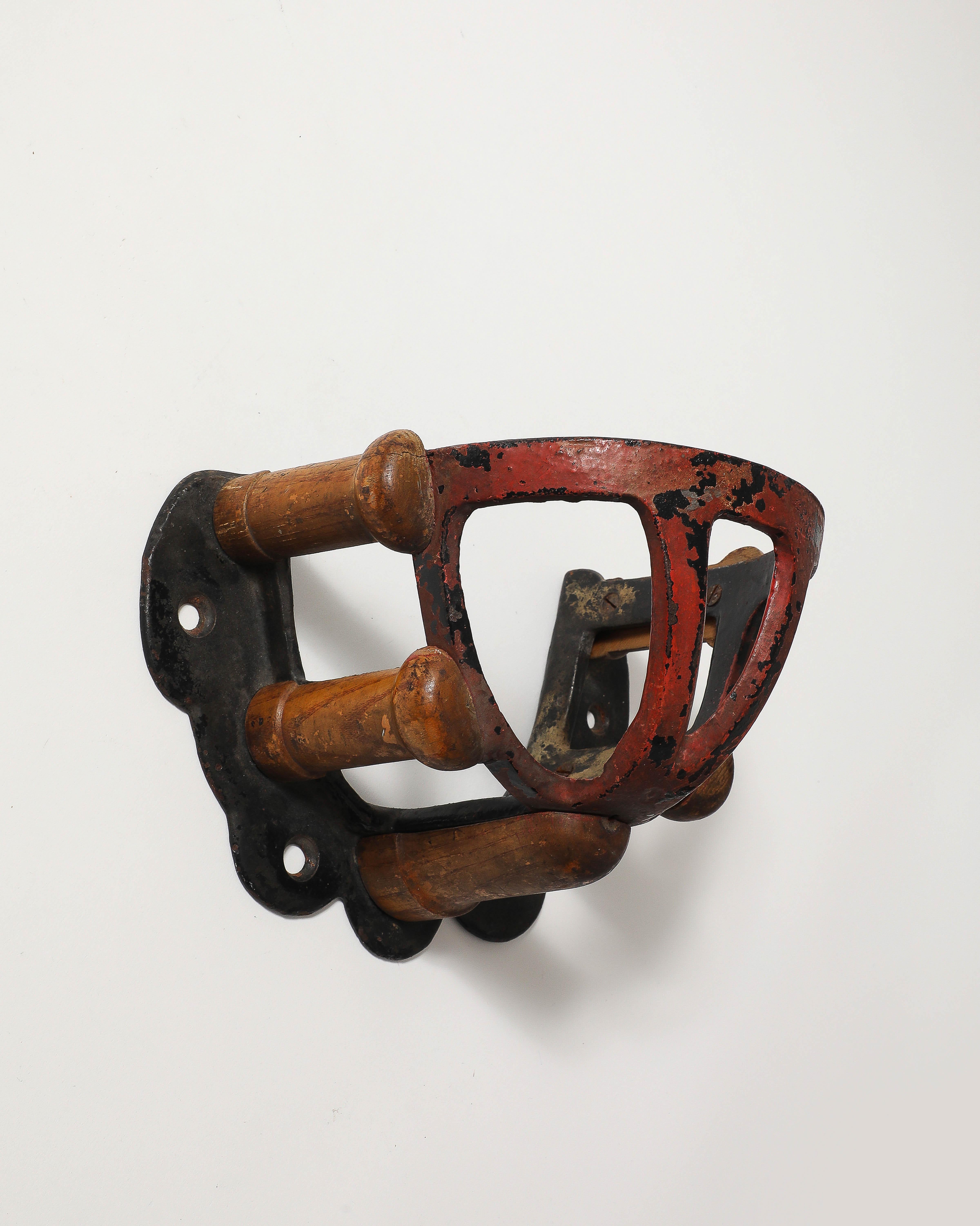 Antico porta-sella in legno e ghisa, Inghilterra, XIX sec. in vendita 5
