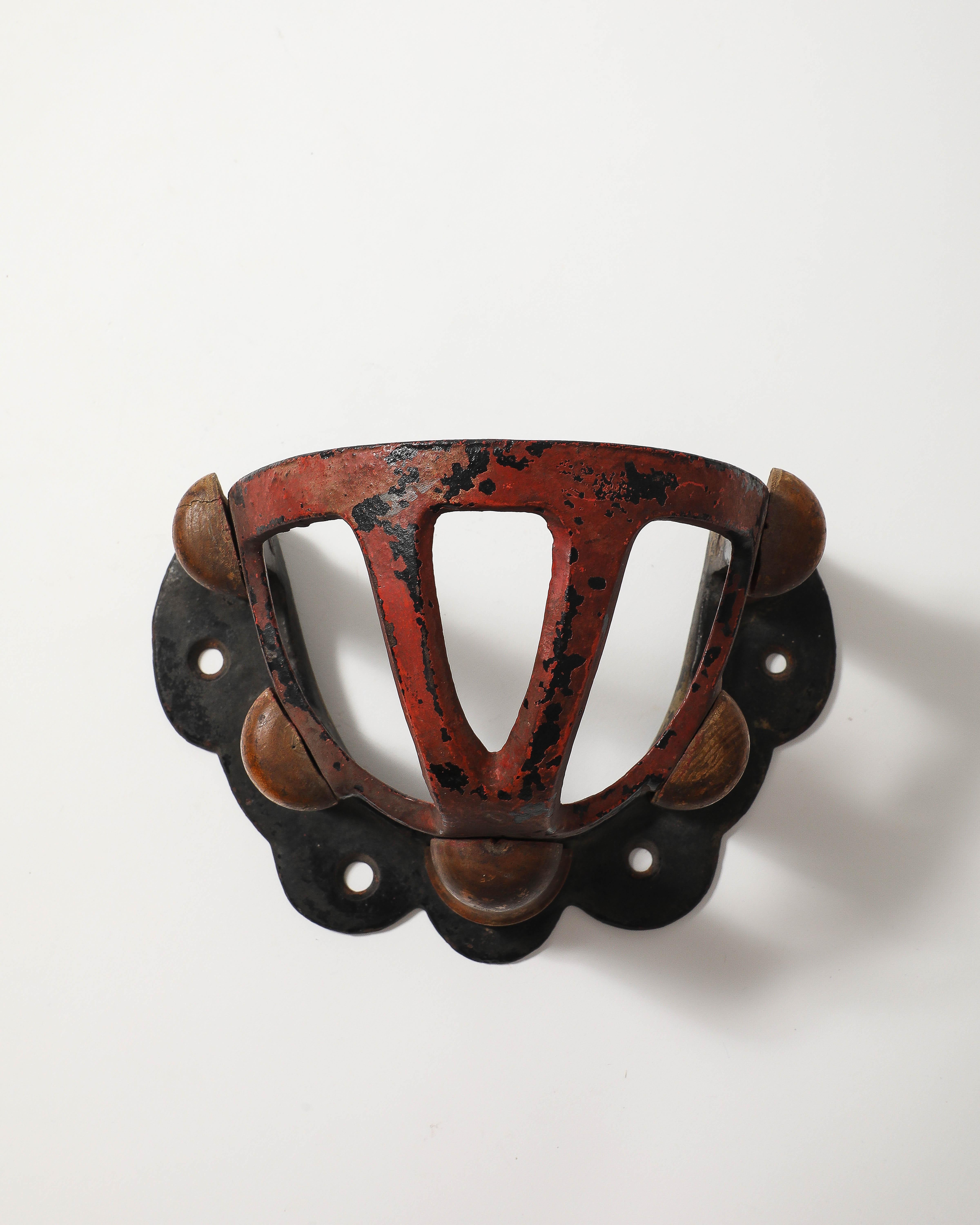 Inglese Antico porta-sella in legno e ghisa, Inghilterra, XIX sec. in vendita