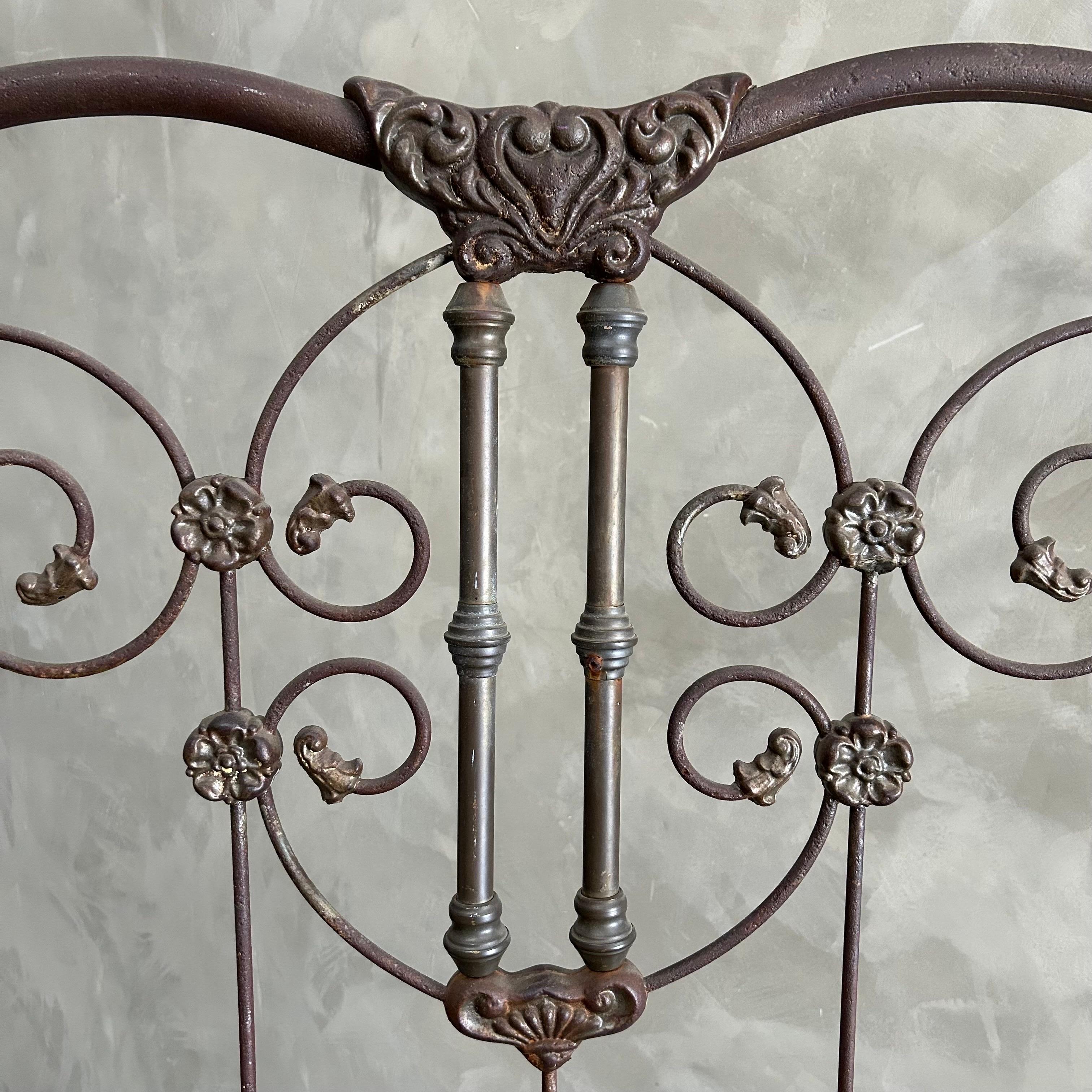 Antique Full Size Iron Bed in Bronze Finish In Good Condition For Sale In Brea, CA