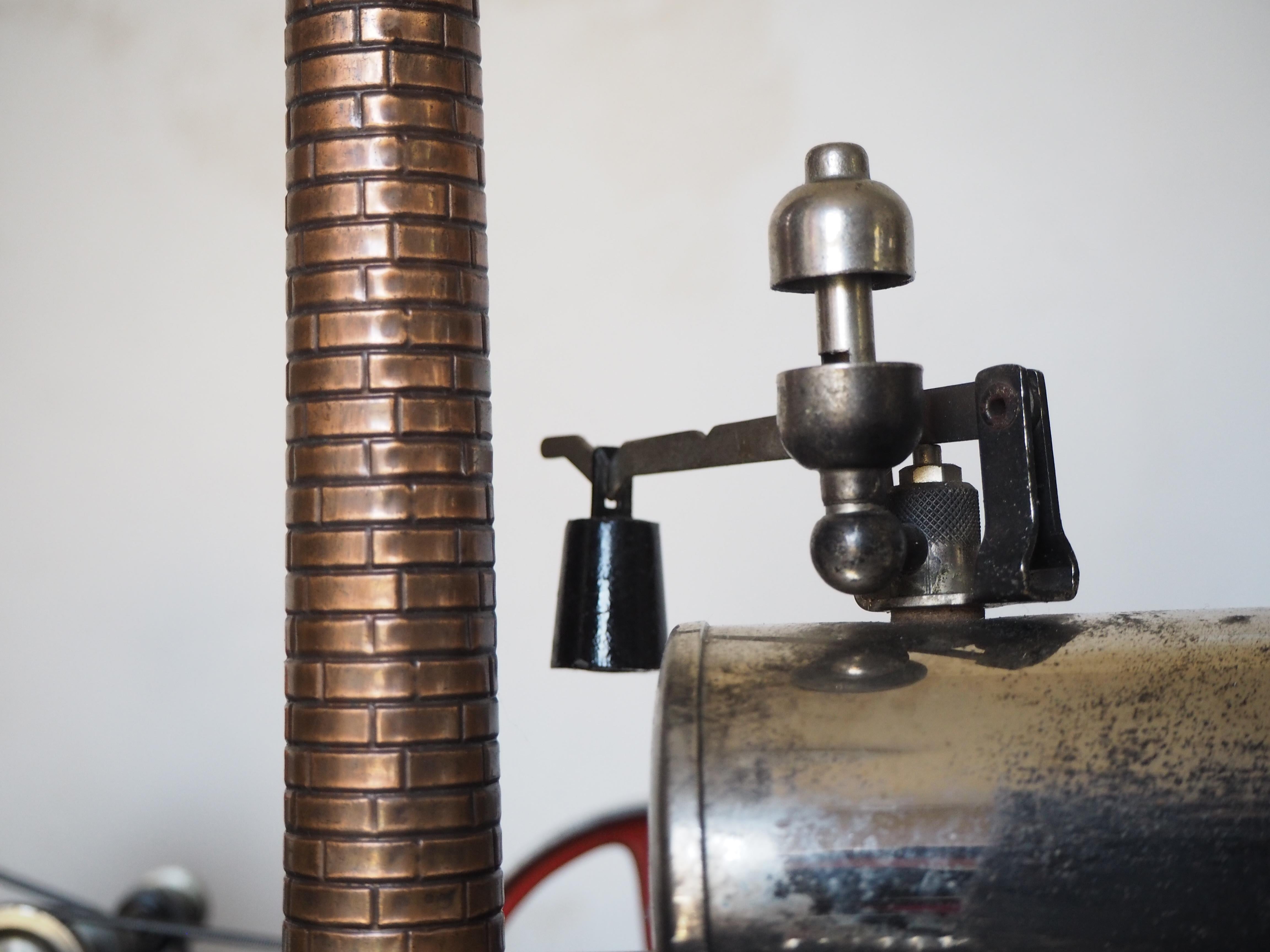 Modèle ancien de machine à vapeur entièrement fonctionnelle, Allemagne, années 1950 en vente 6