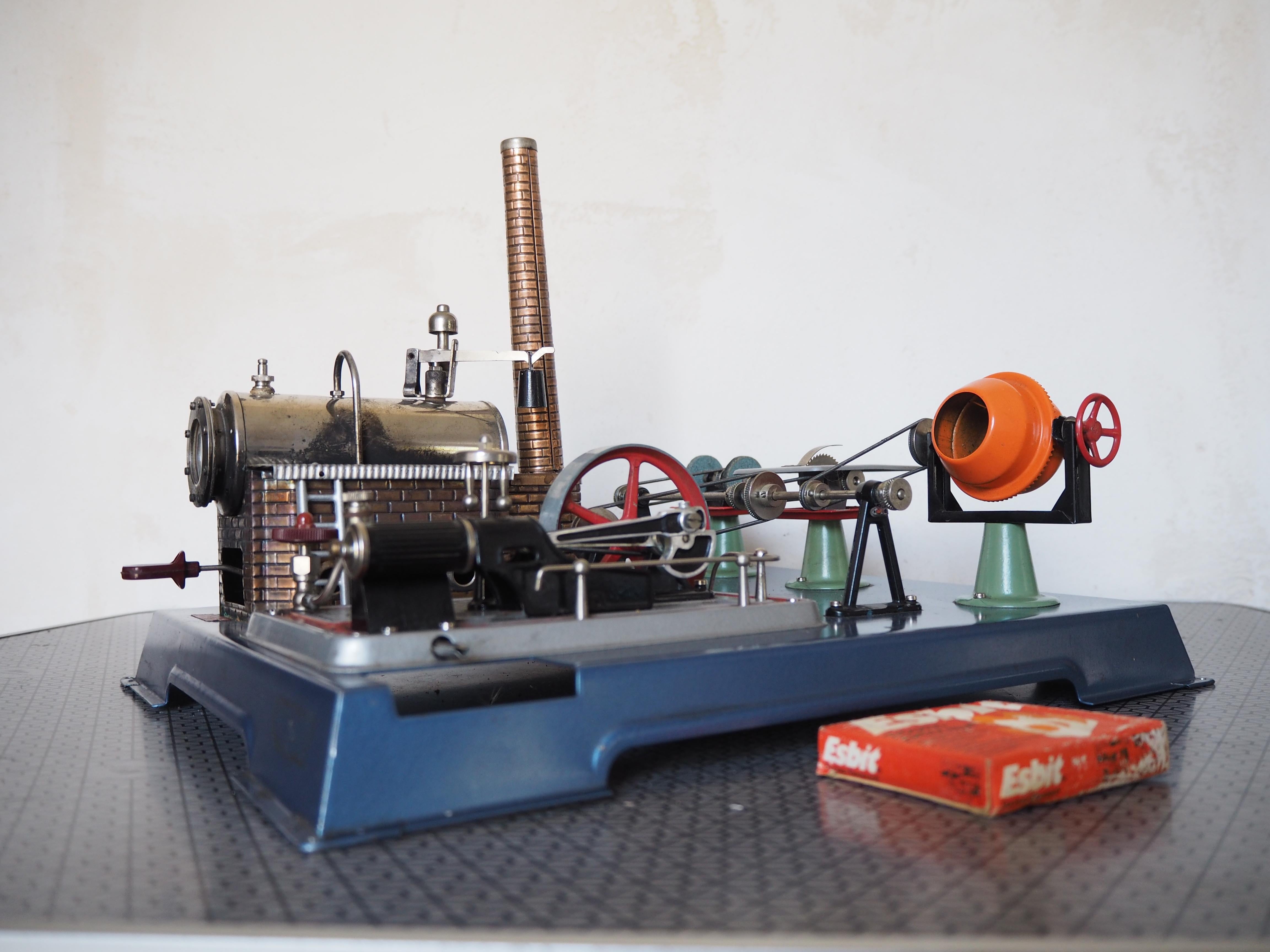 Belle Époque Modèle ancien de machine à vapeur entièrement fonctionnelle, Allemagne, années 1950 en vente