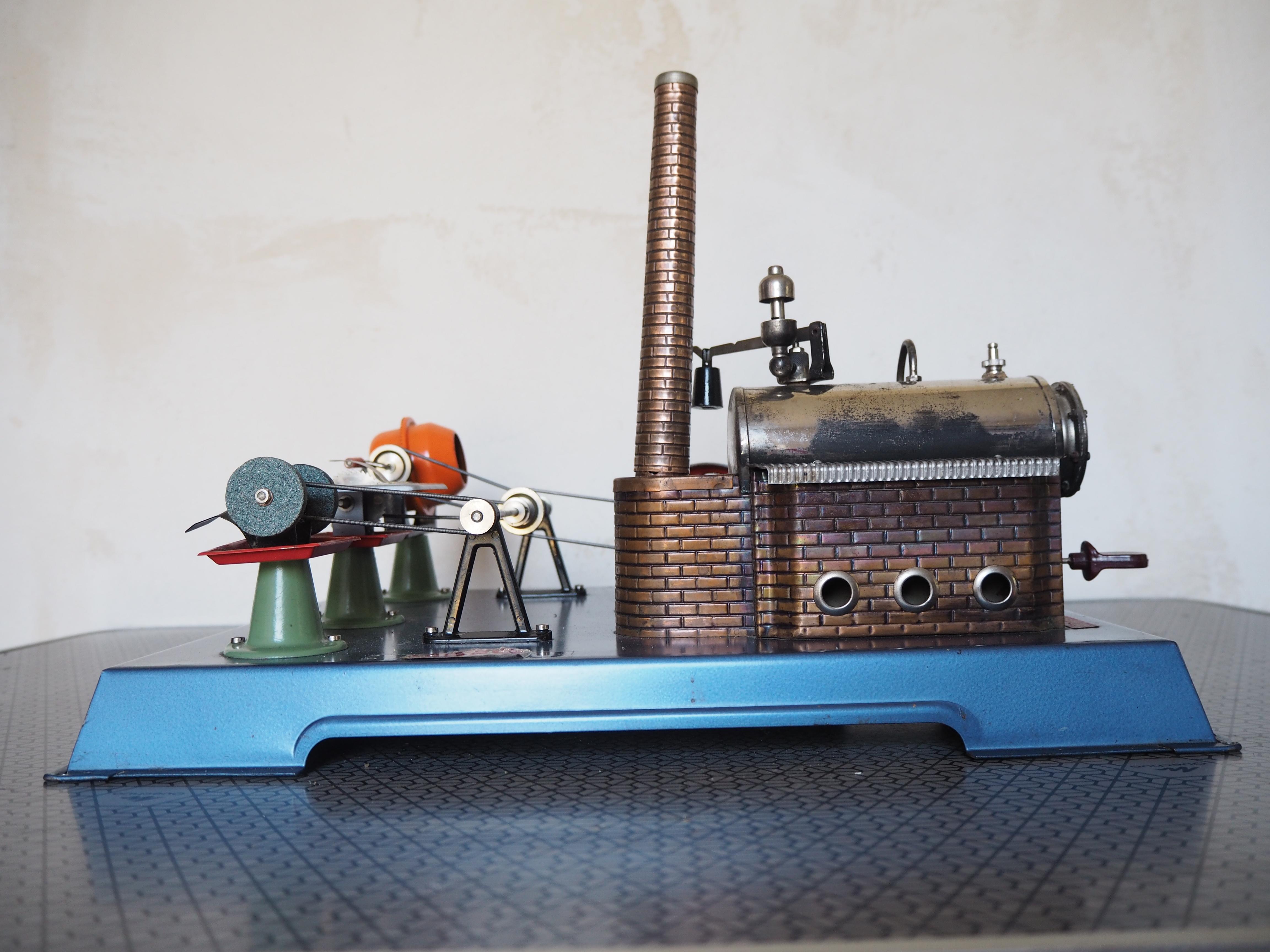 Autrichien Modèle ancien de machine à vapeur entièrement fonctionnelle, Allemagne, années 1950 en vente