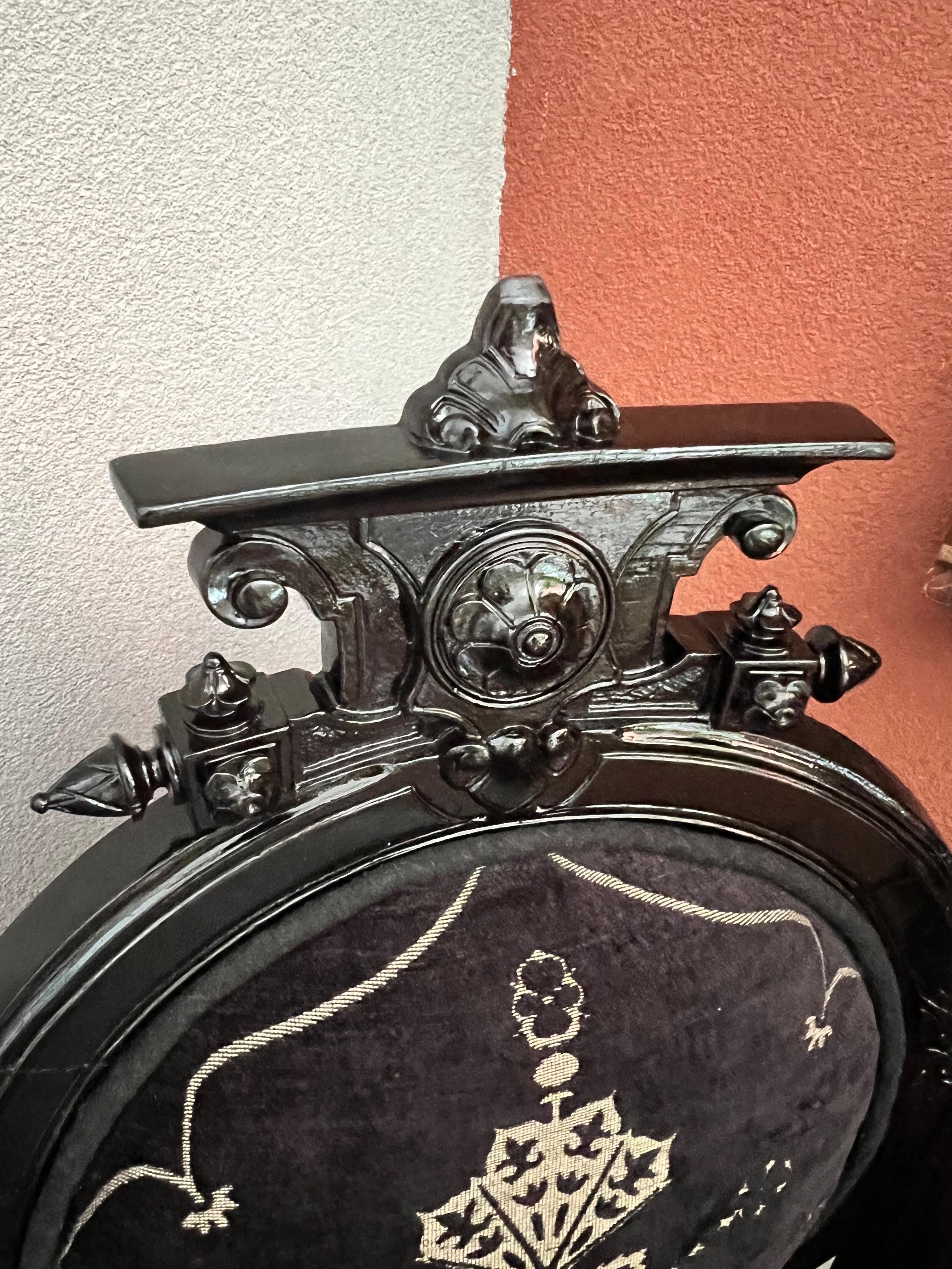 Antiker, vollständig restaurierter schwarzer Lederstuhl von John Jelliff  (Handgefertigt) im Angebot