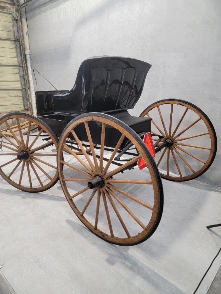 Antiquité - Buggy à ressort pour chevaux, entièrement restauré et fonctionnel en vente 3