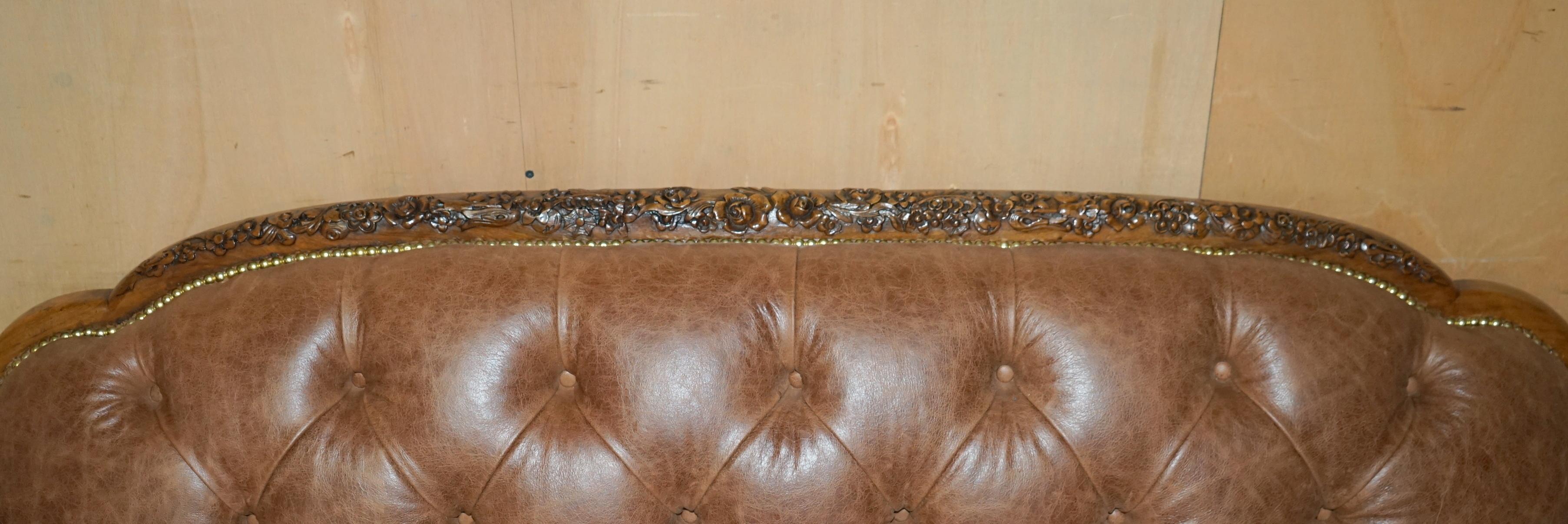 Early 19th Century ANTIQUE FULLY RESTORED REGENCY 1810 CHESTERFiELD SOFA BROWN LEATHER CARVED FRAME For Sale