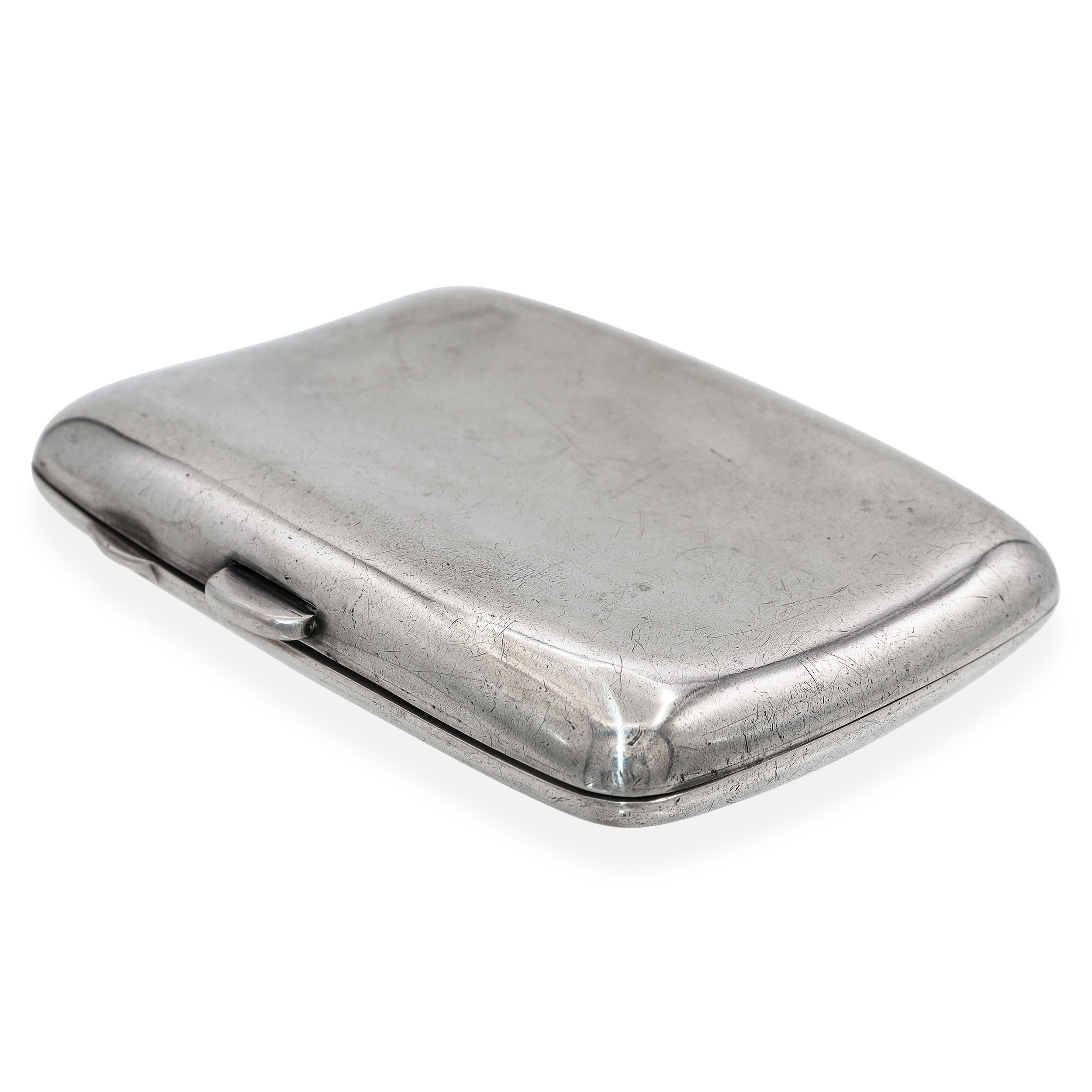 Ancien étui à cigarettes en argent sterling de G. Seifert & Sons Quebec Pour femmes en vente