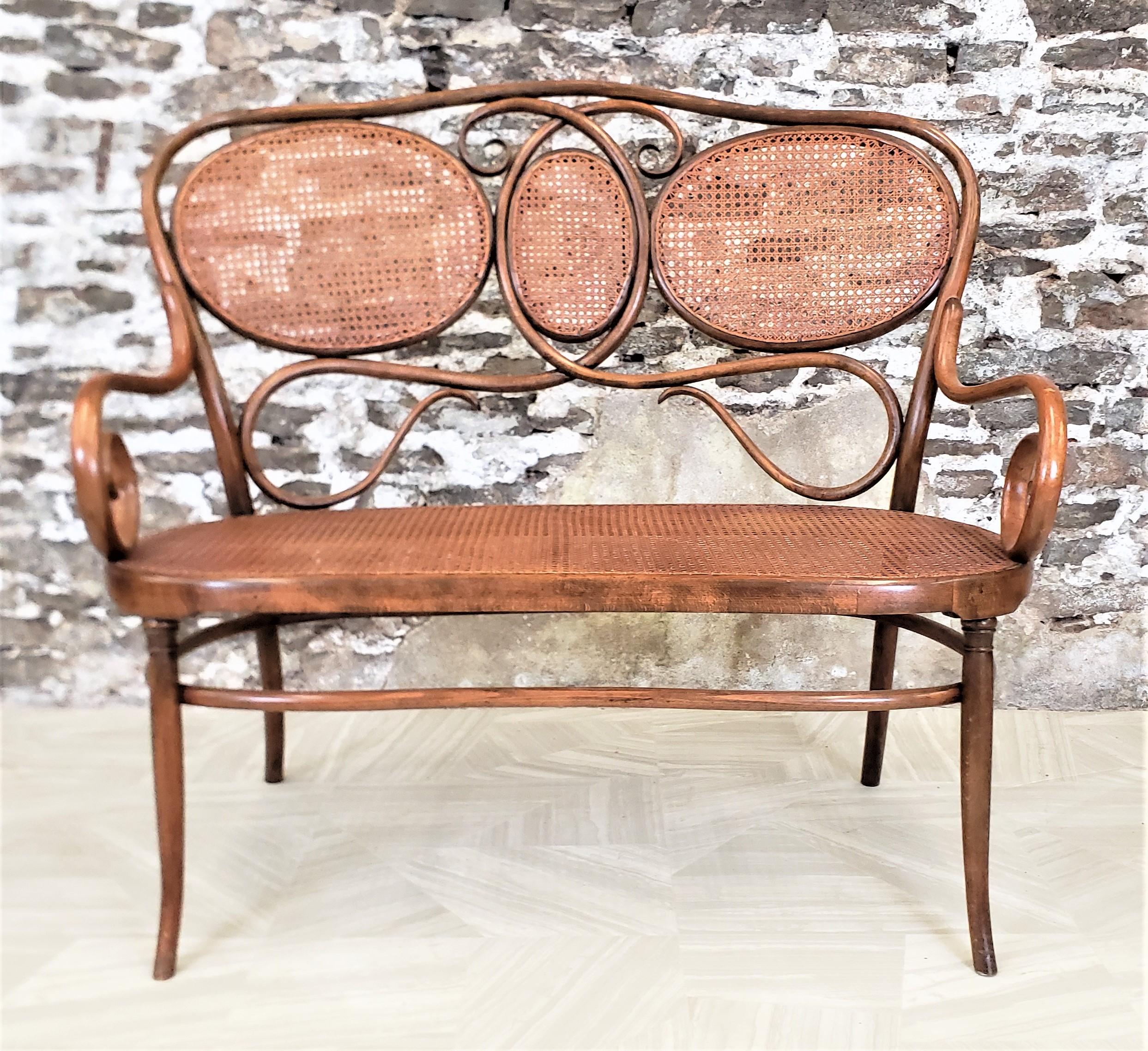 Vienna Secession Antique G. Thonet Attributed Viennese Secessionist Bentwood Loveseat or Settee