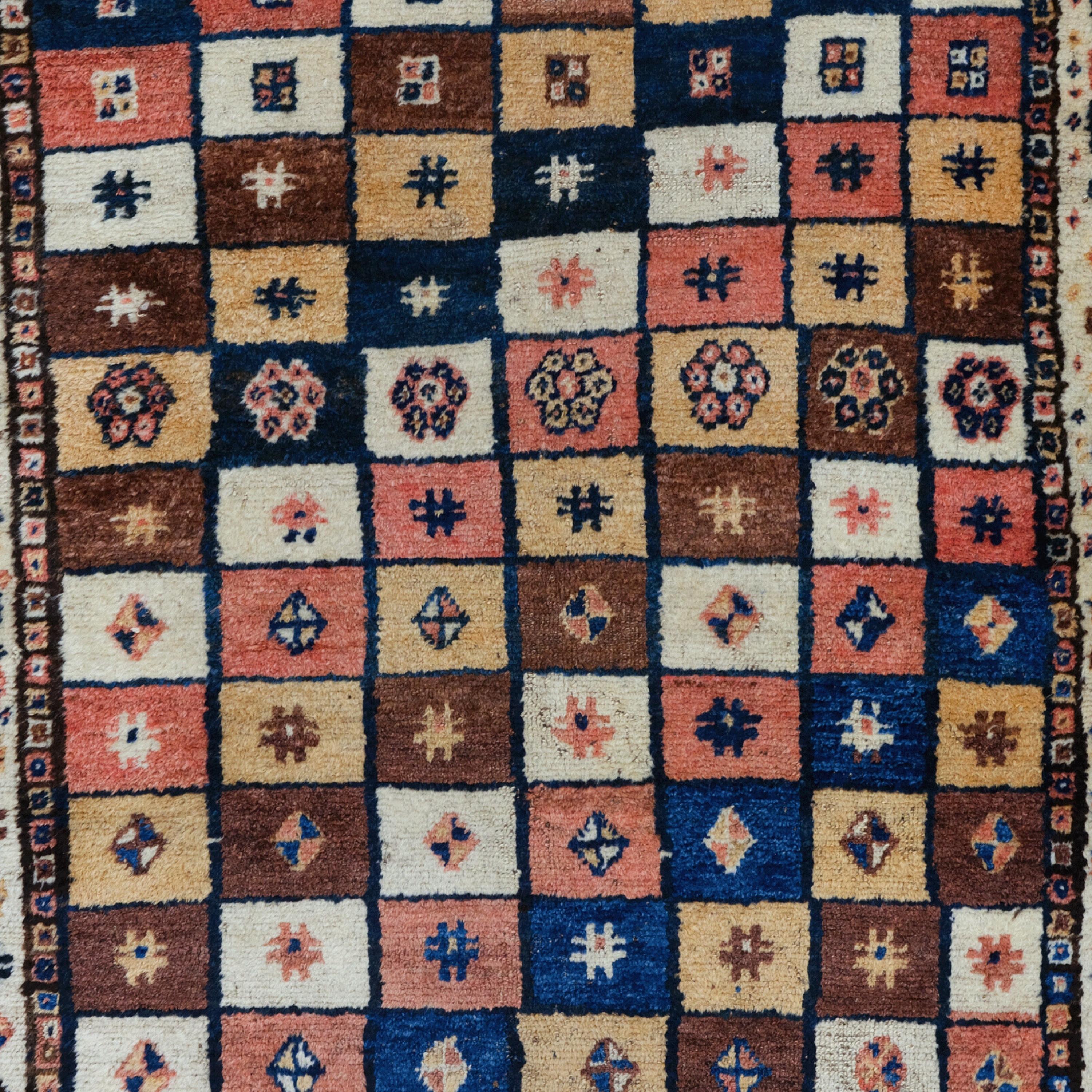 Persian Antique Gabbeh Rug - 19th Century Gabbeh Rug, Handwoven Rug, Antique Rug For Sale