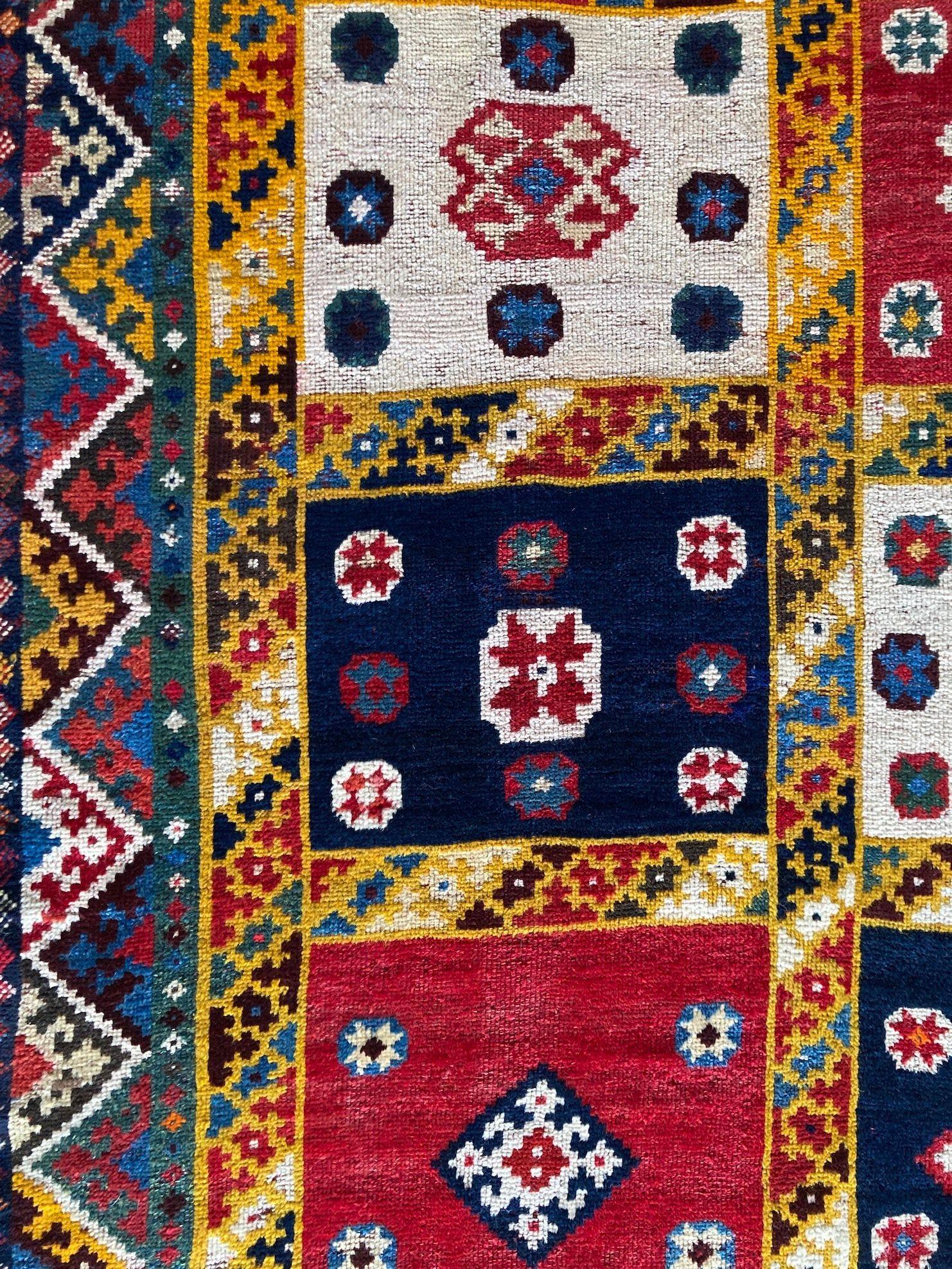 Antiker Gabbeh-Teppich 2,68 m X 1,42 m, antik im Angebot 7