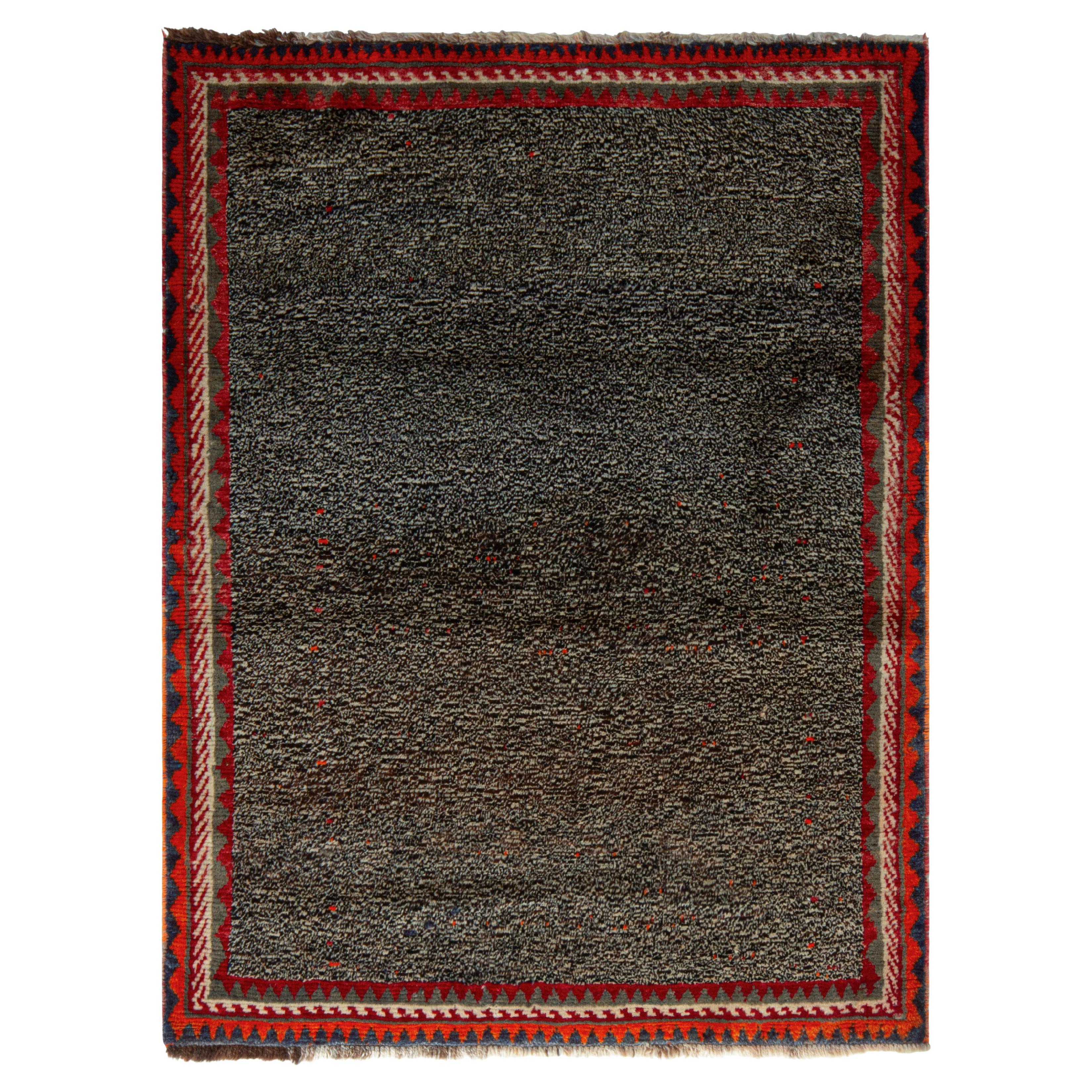 Tappeto persiano antico Gabbeh Transitional in lana grigia e rossa di Rug & Kilim in vendita