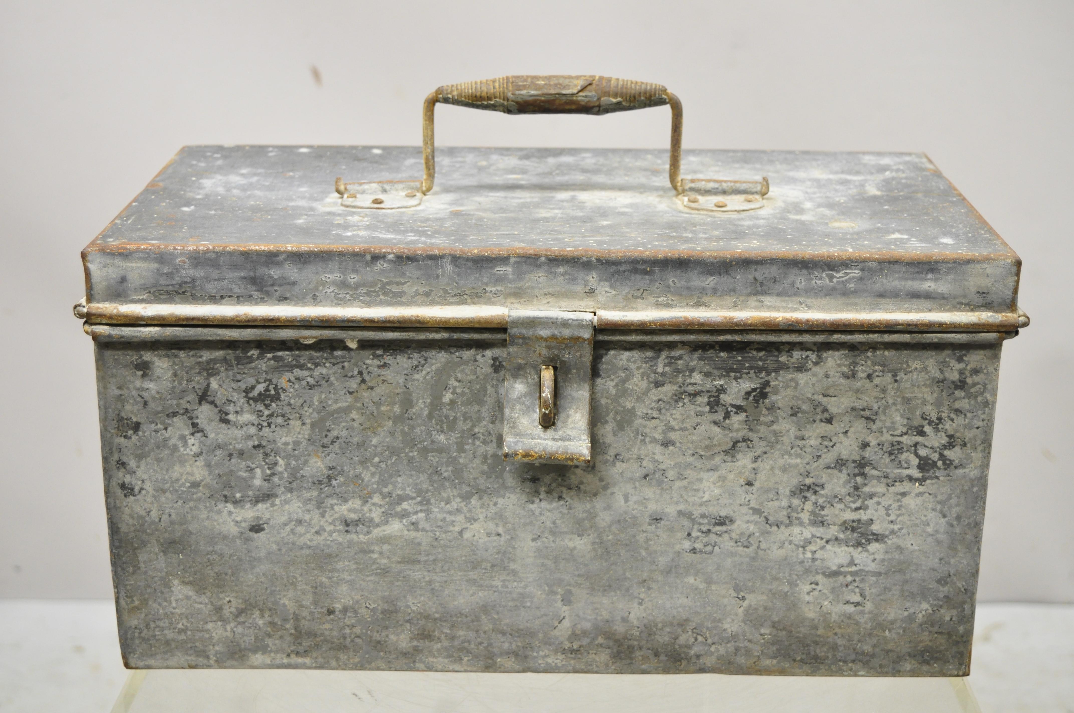 Antique Galvanized Steel Metal Rustic Tool Box with Handle 2