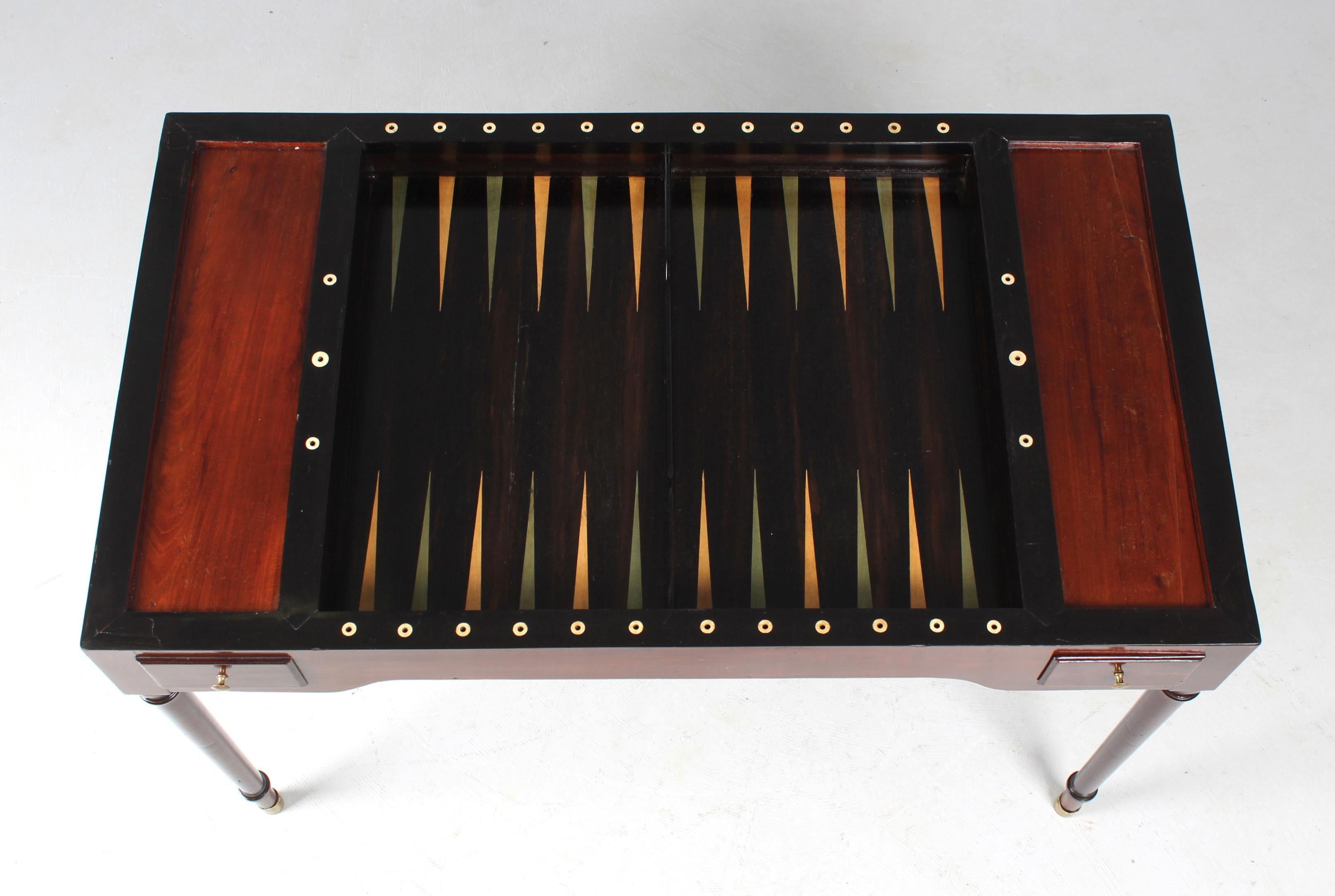 Antiker Spieltisch, Table à Tric Trac, Mahagoni, Frankreich, Directoire, um 1800 im Zustand „Gut“ im Angebot in Greven, DE