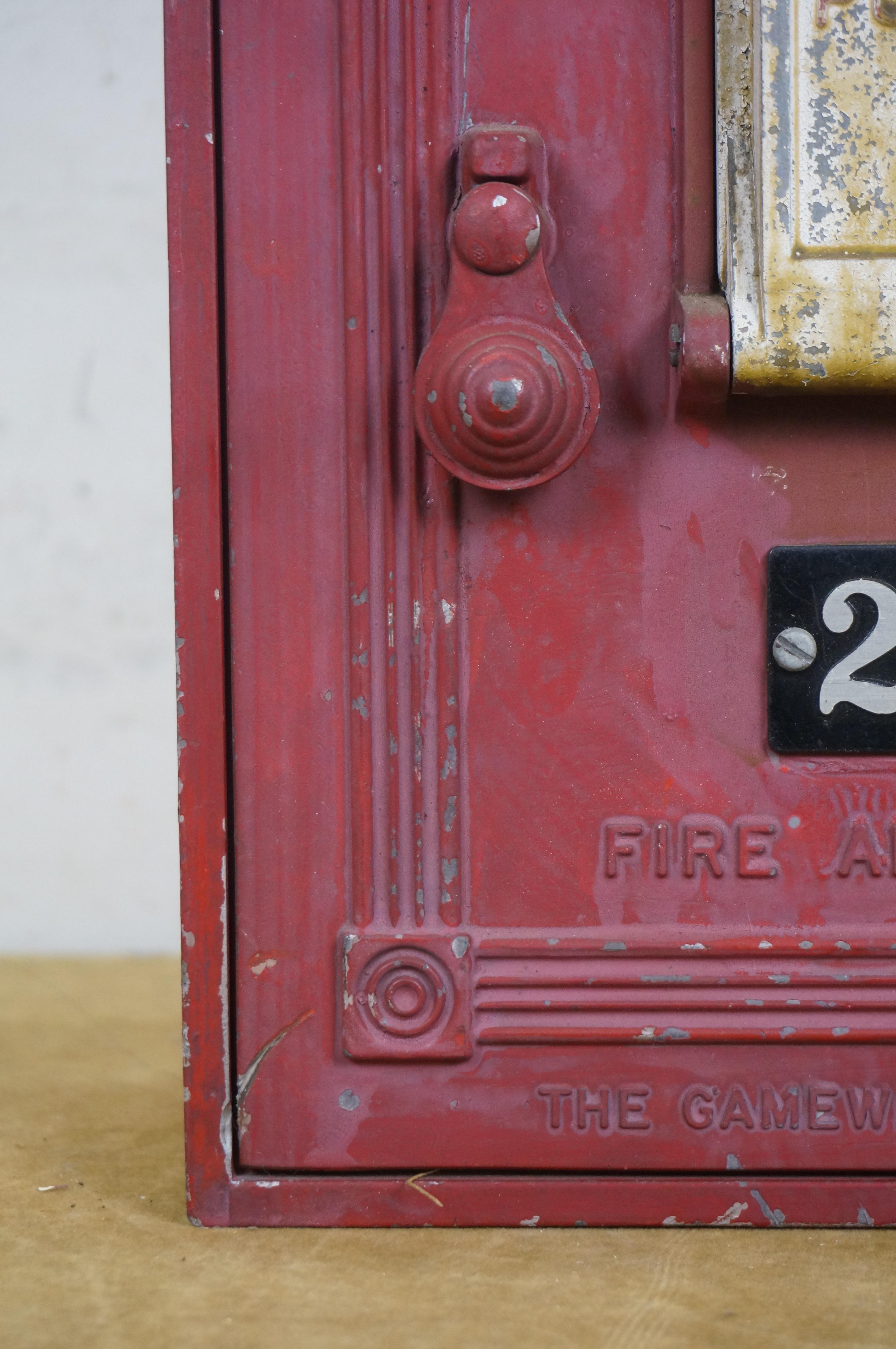 Ancienne Gamewell Cast Iron Fire Alarm Station Radio Telegraph Box 17