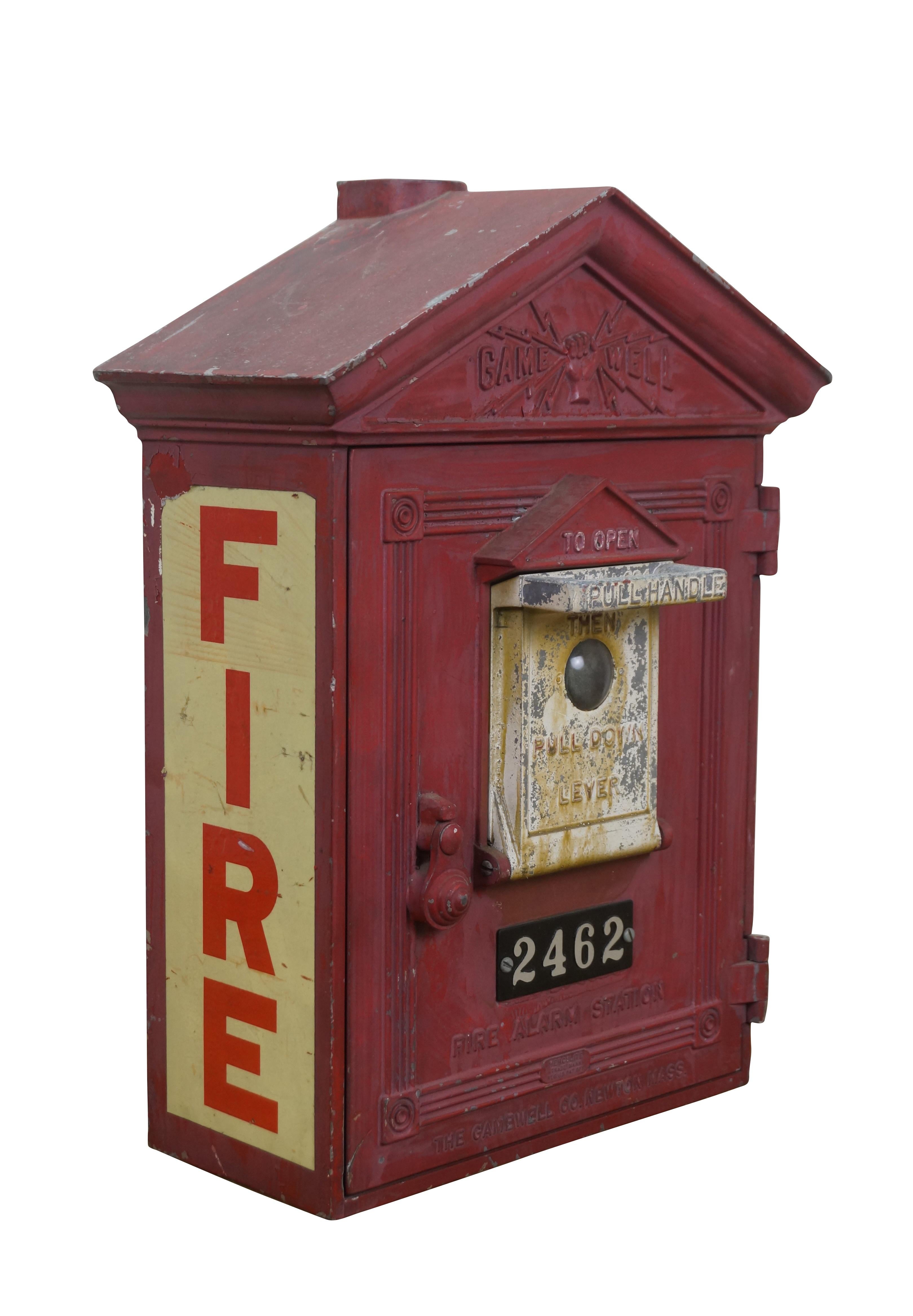 Classique américain Ancienne Gamewell Cast Iron Fire Alarm Station Radio Telegraph Box 17