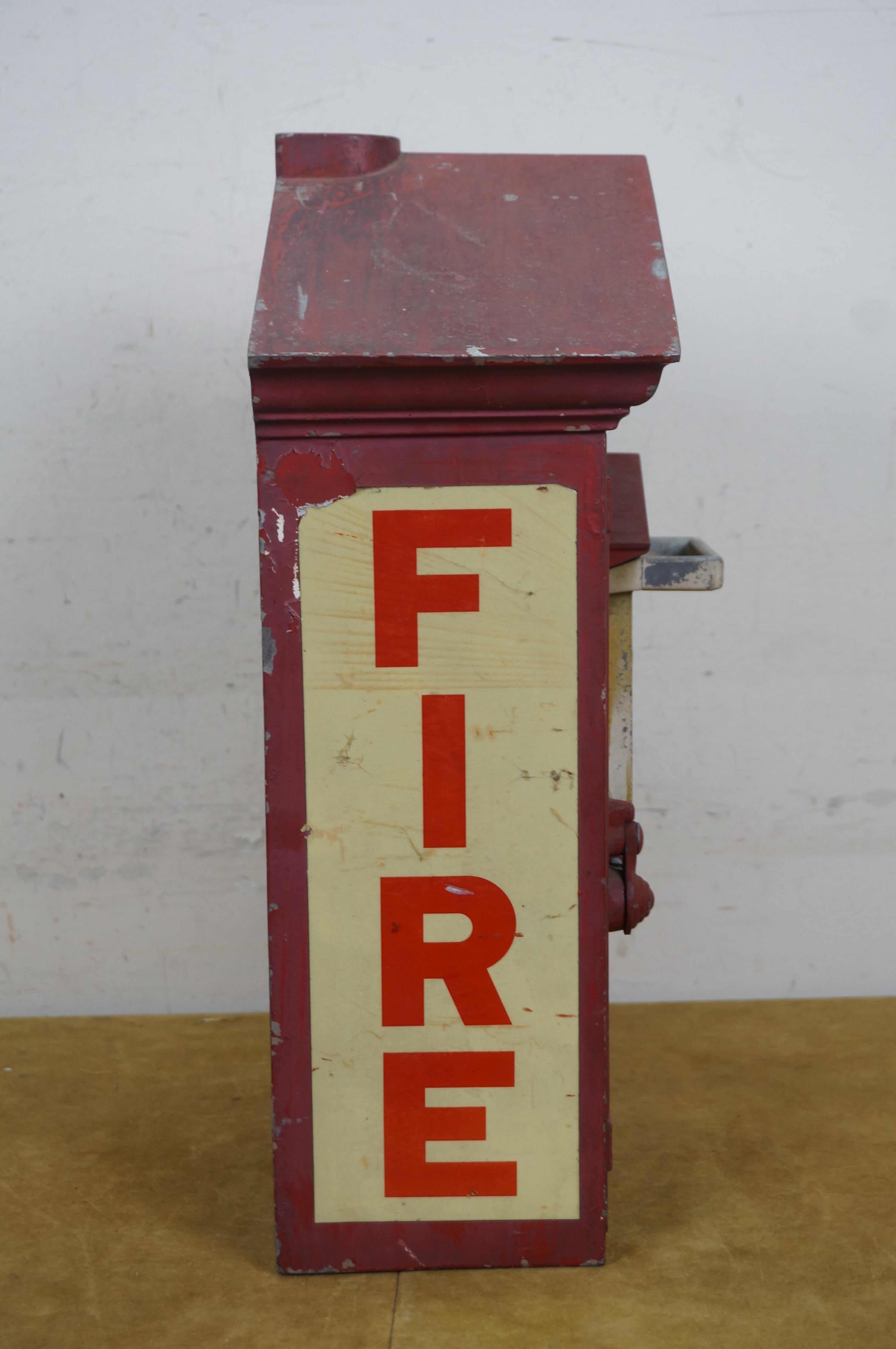 Américain Ancienne Gamewell Cast Iron Fire Alarm Station Radio Telegraph Box 17