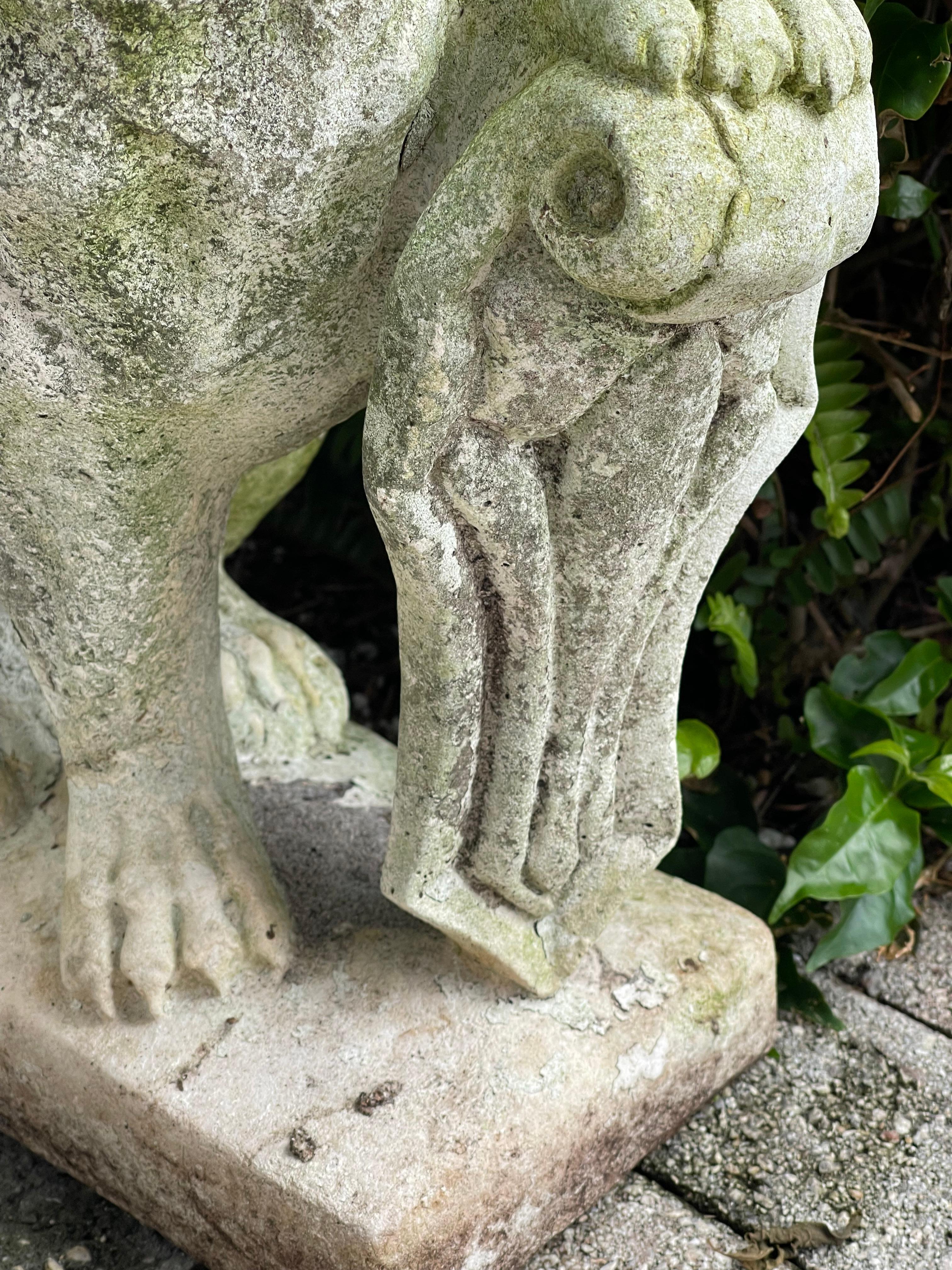 Antike Gartenlöwen-Skulptur (amerikanisch) im Angebot